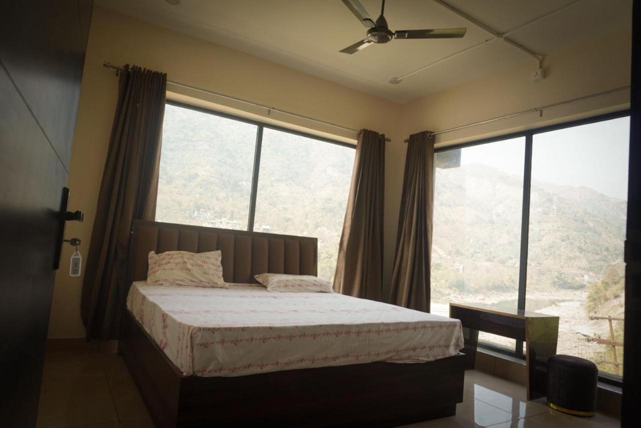 Double Room with Lake View photo 3