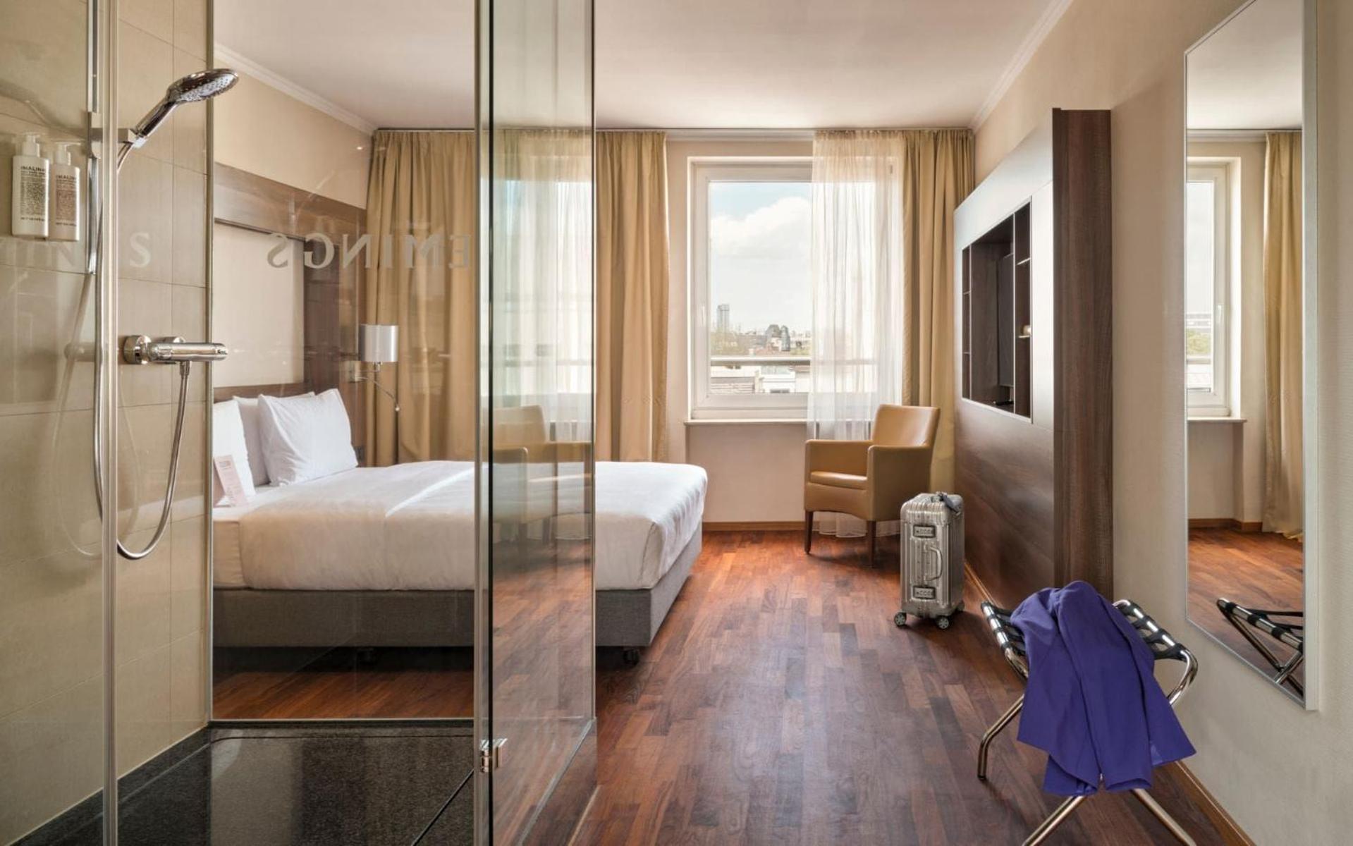 Suite with Balcony photo 2
