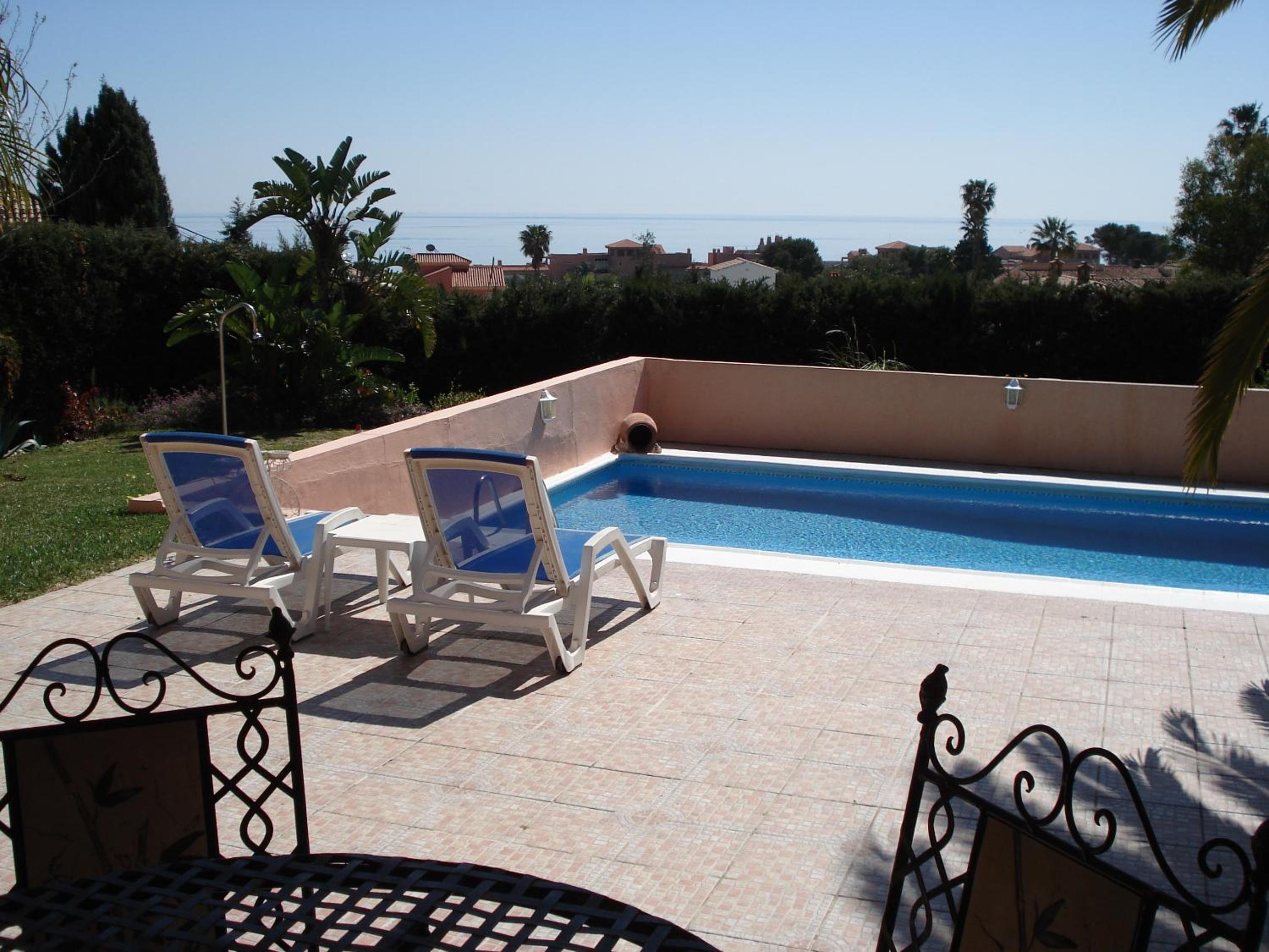 2 Bedroom Apartment with Sea View - Photo 14