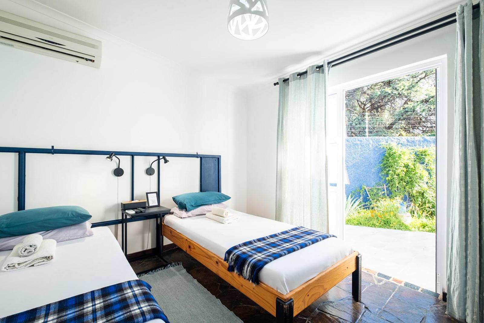 Single Room with Private Bathroom photo 1