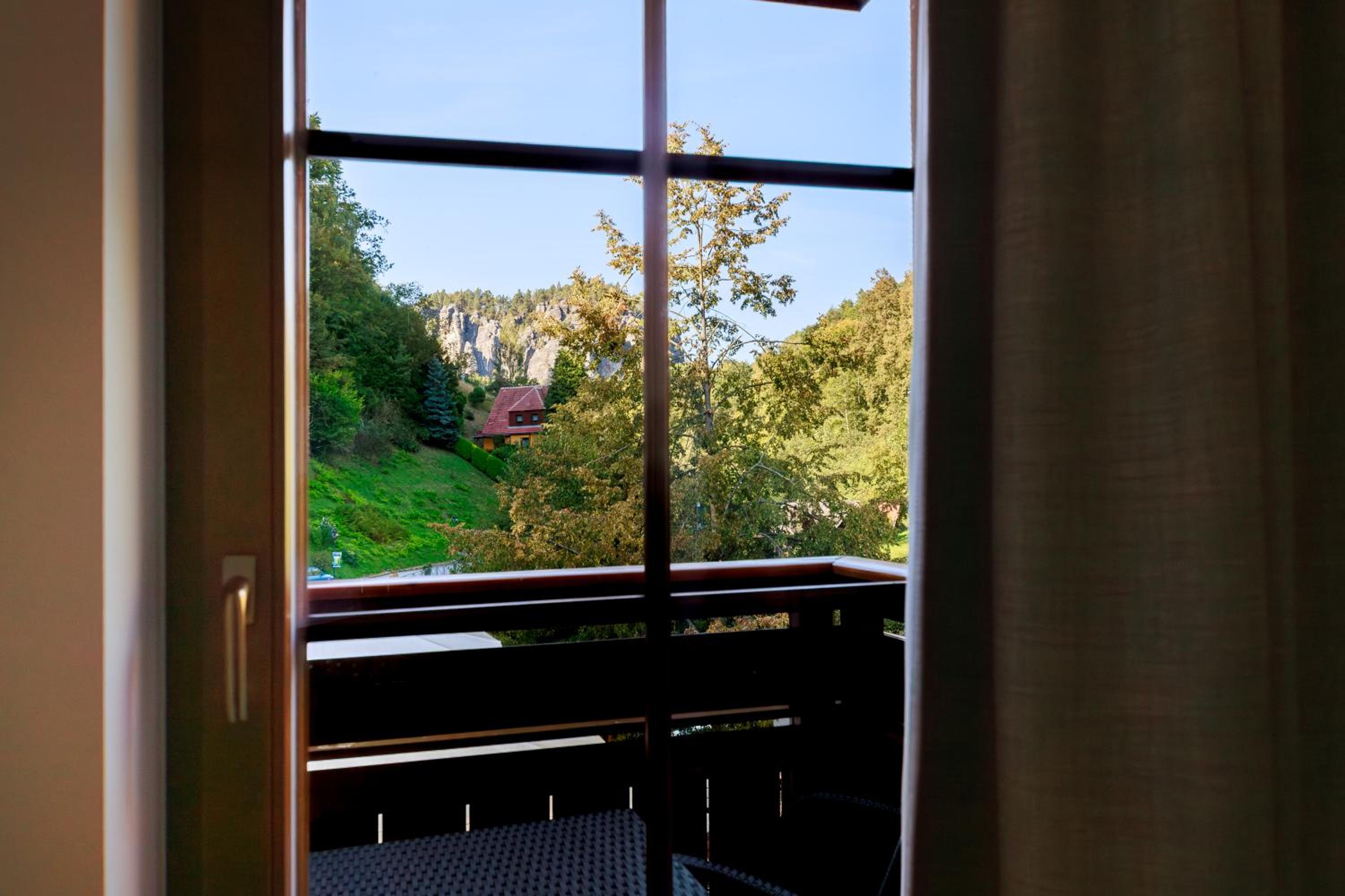 Double Room with Balcony photo 3