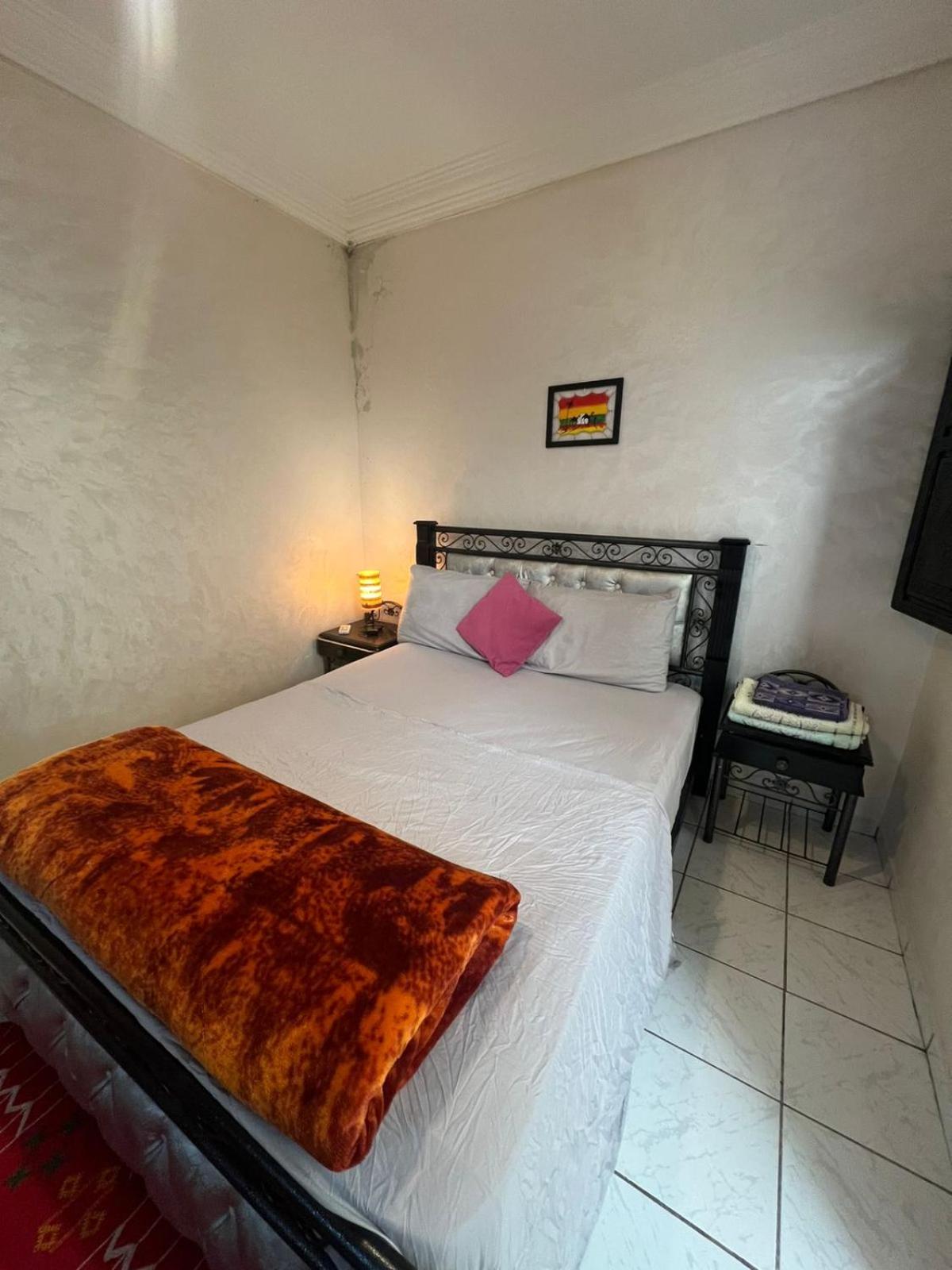 Double Room with Private Bathroom photo 3