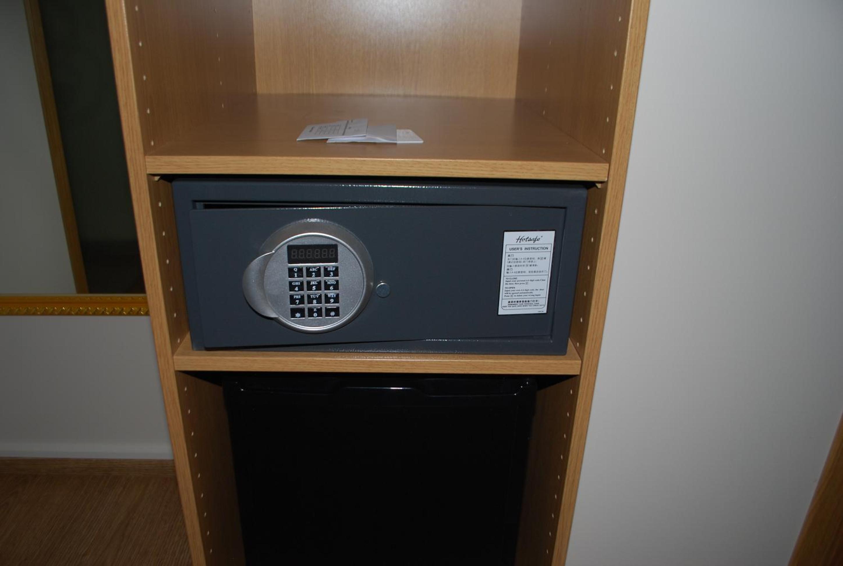 Standard Double or Twin Room photo 2