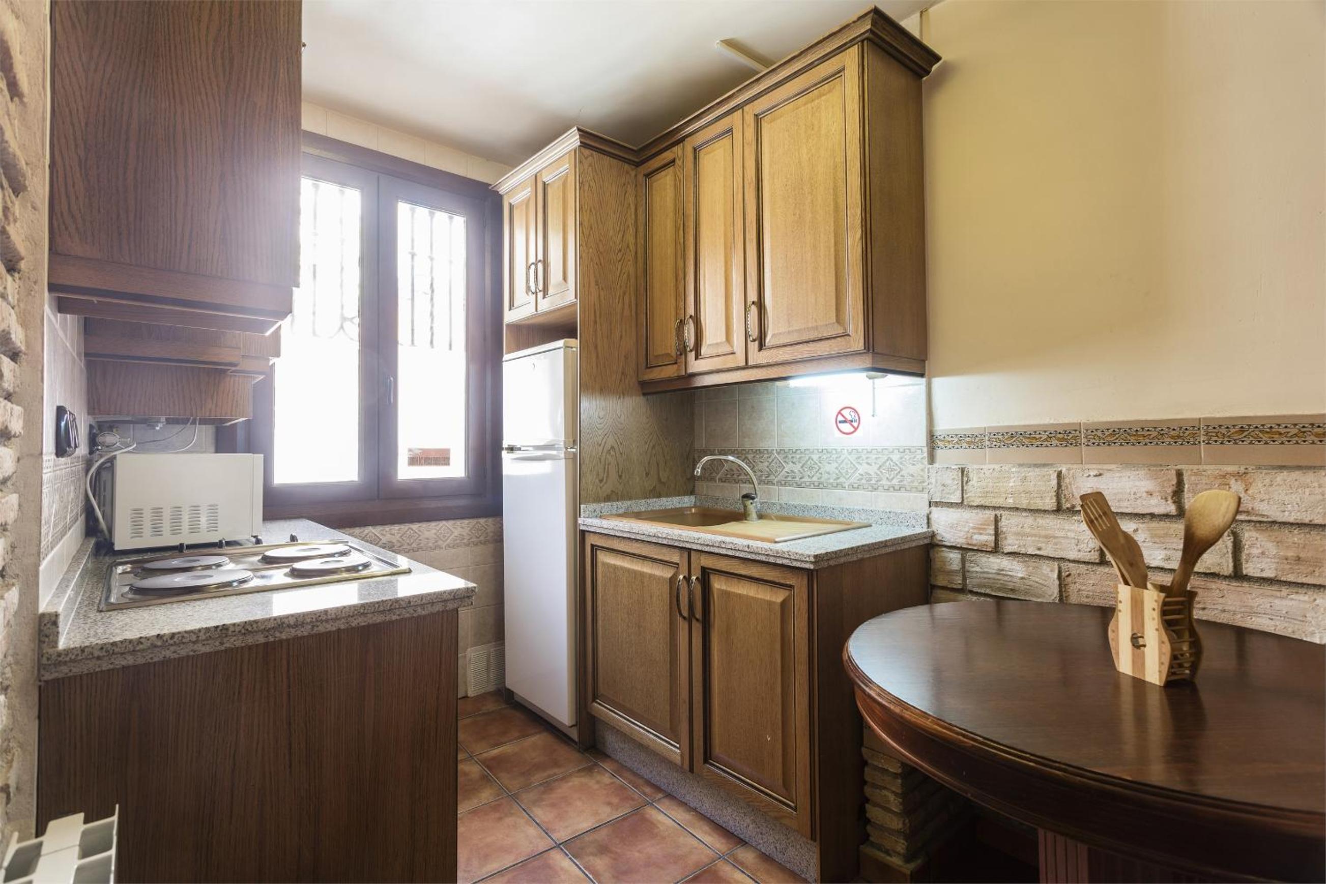 One-Bedroom Apartment (4 Adults) photo 2