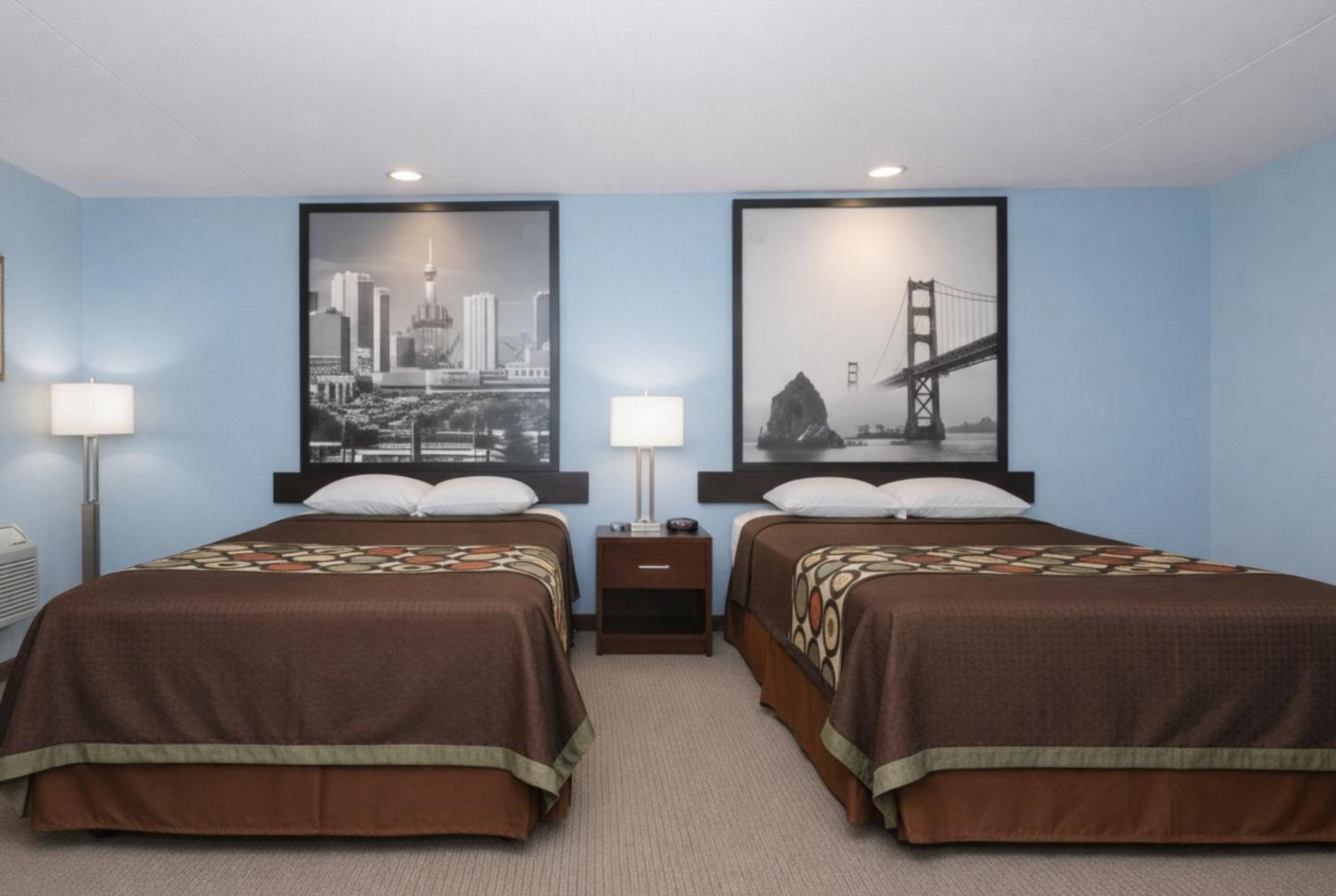 Queen Room with Two Queen Beds - Photo 1