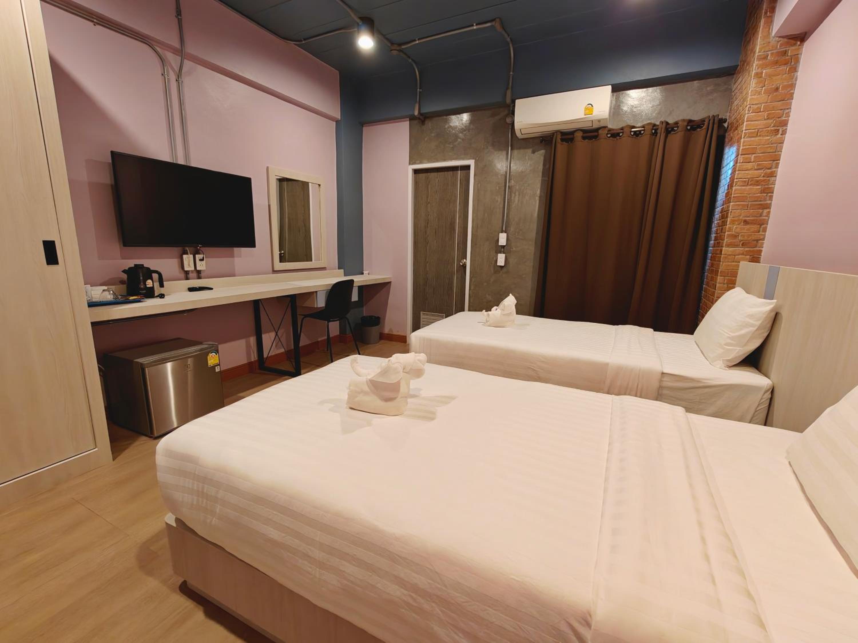 Twin Room with Balcony photo 1