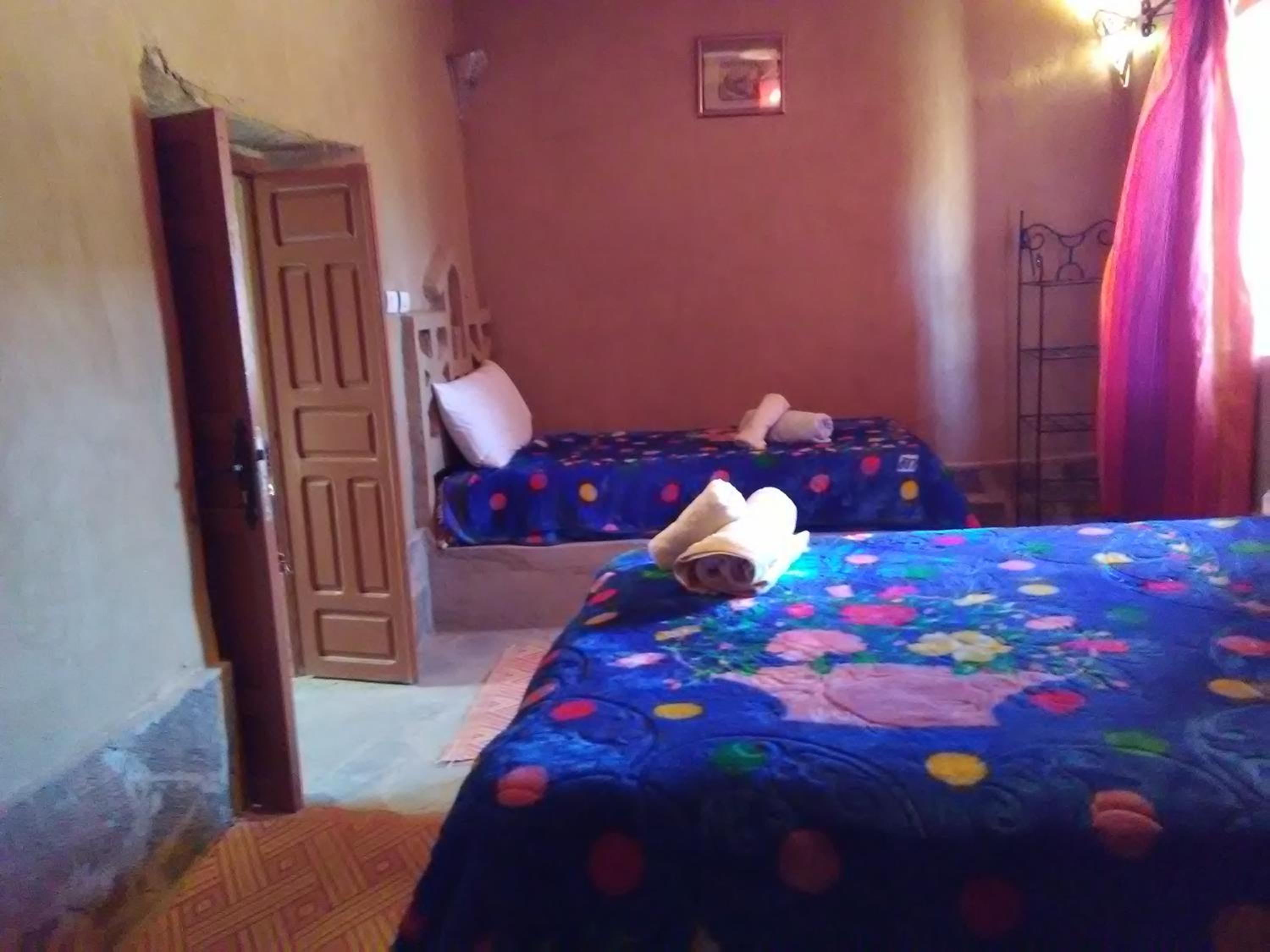 Triple Room with Private Bathroom - Photo 5