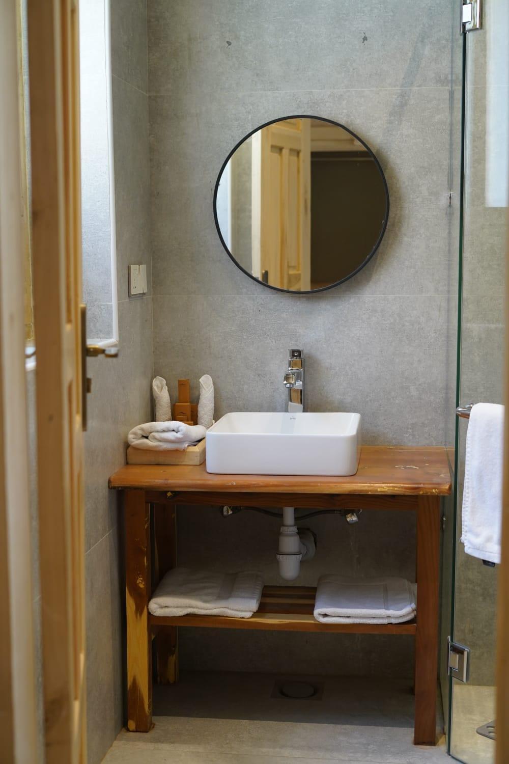 Deluxe Double or Twin Room photo 2