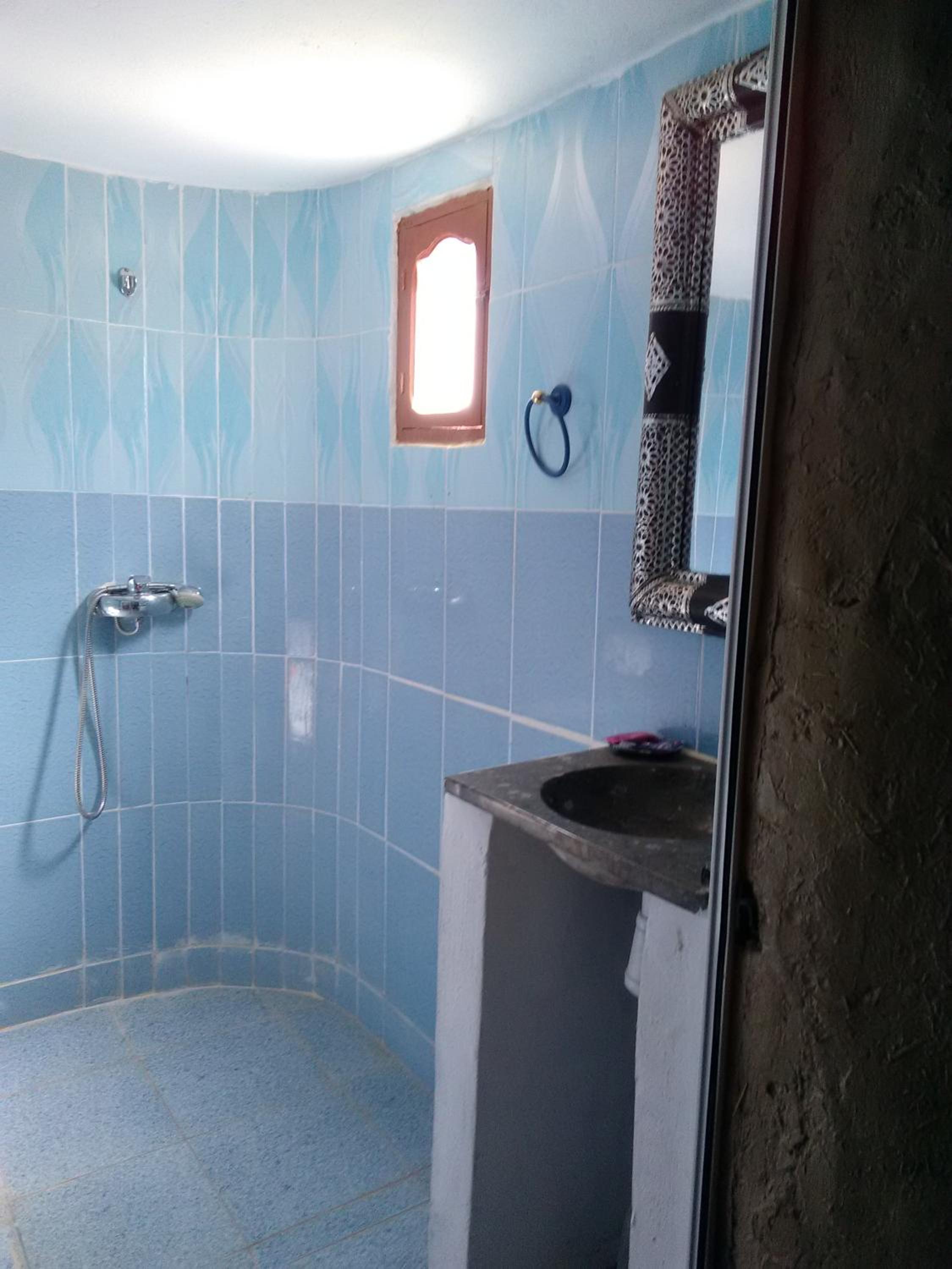 Triple Room with Private Bathroom - Photo 7