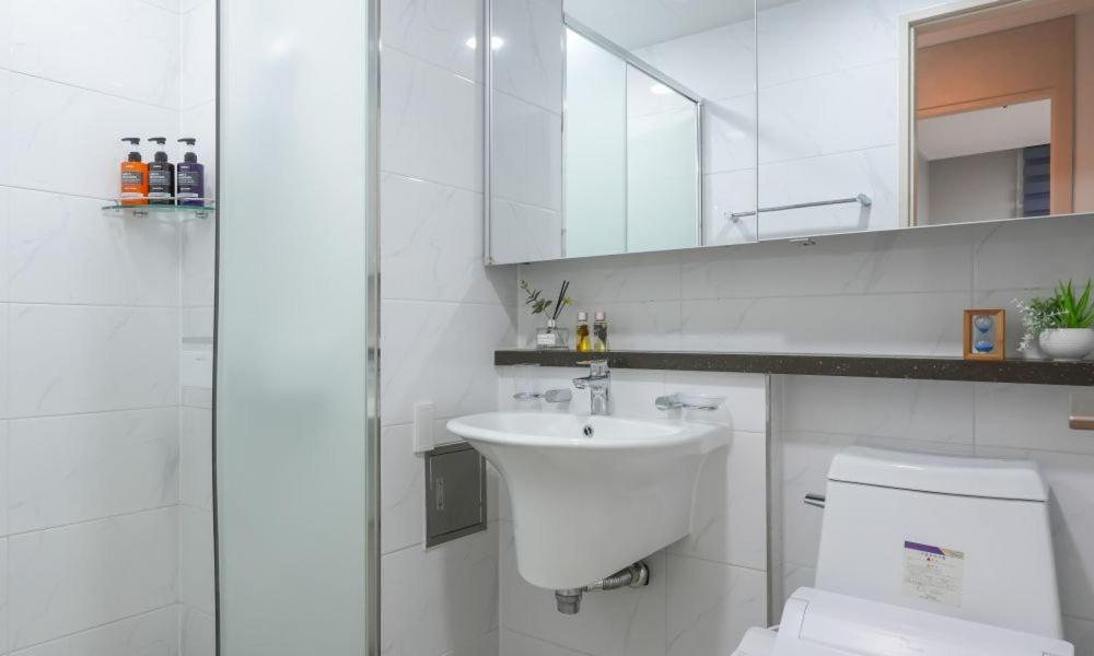 [4 People Room] Suite  - Photo 3