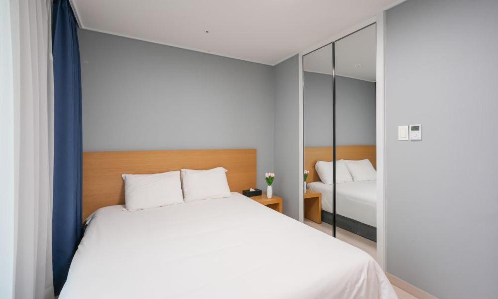 [4 People Room] Suite  - Photo 8