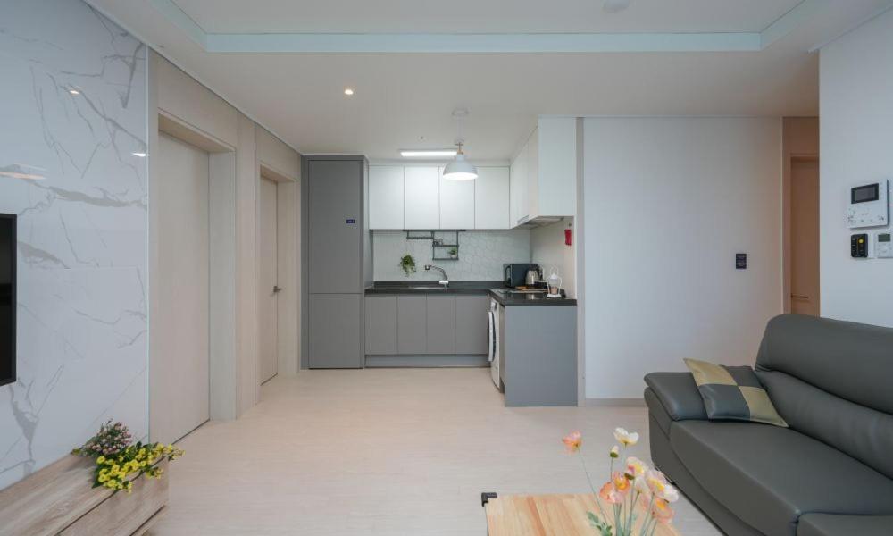 [4 People Room] Suite  - Photo 7