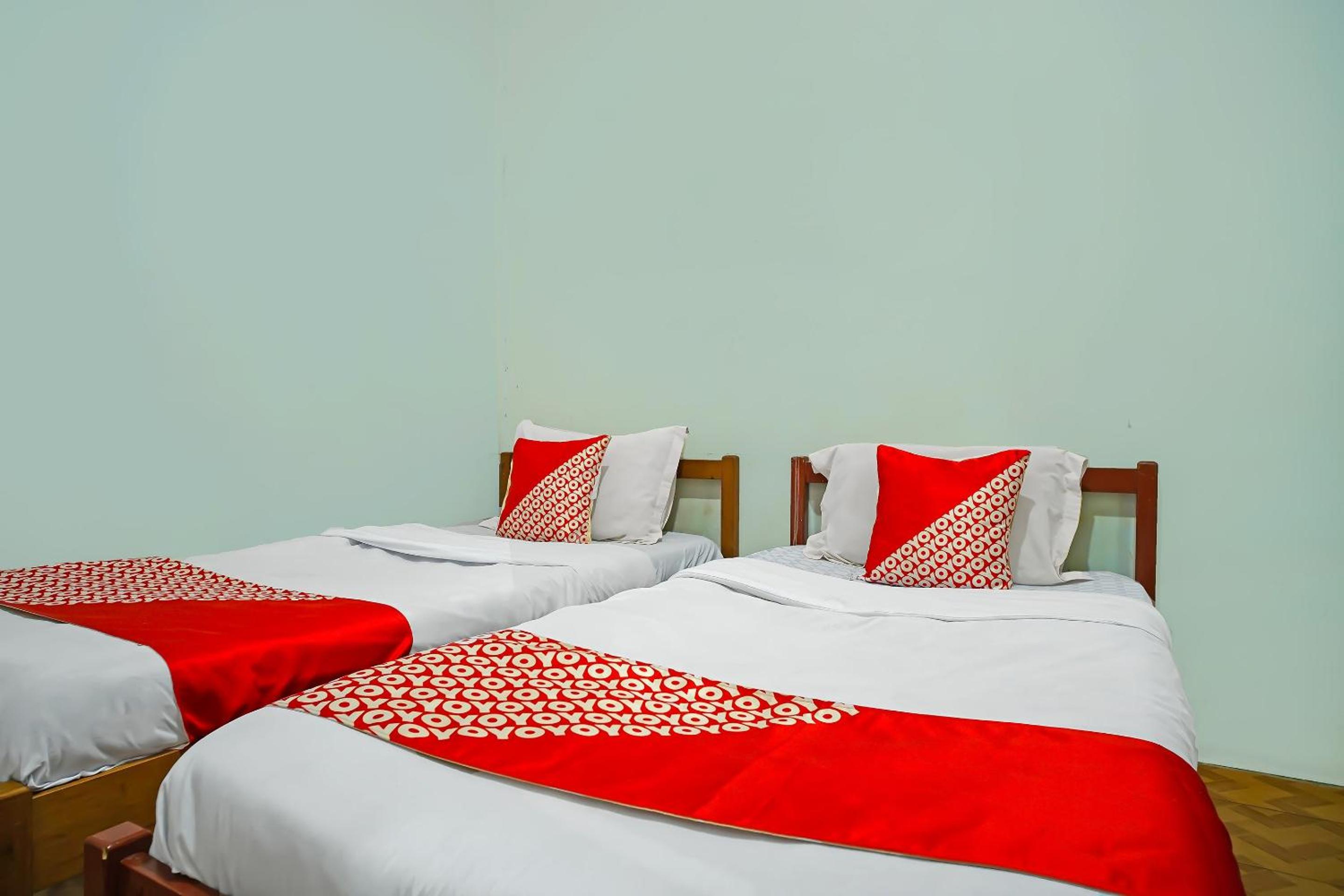 Deluxe Twin Room photo 3