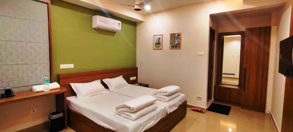 Deluxe Double Room photo 2