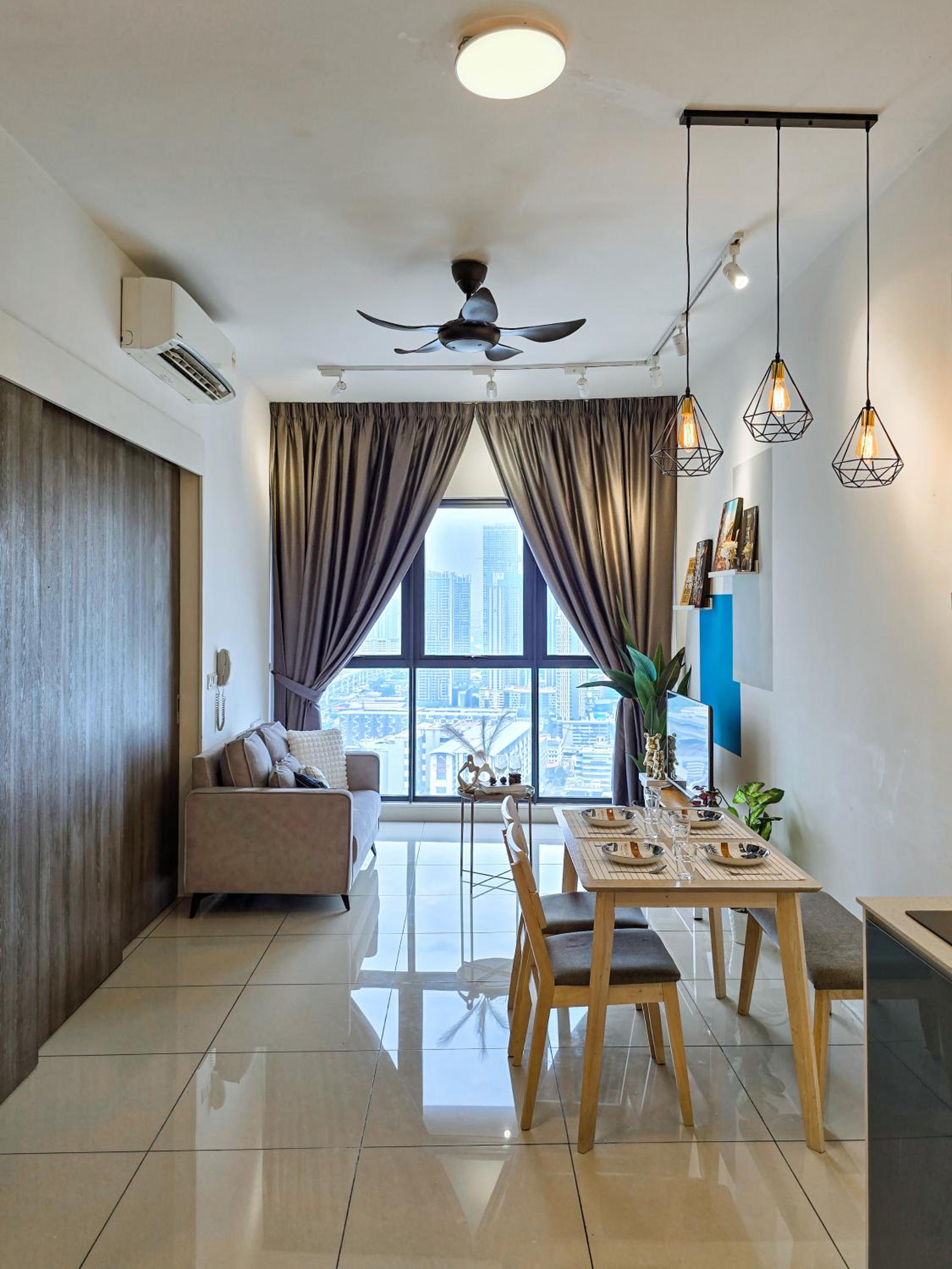 One-Bedroom Apartment