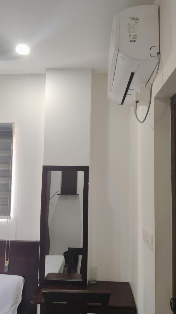 Deluxe Single Room photo 3