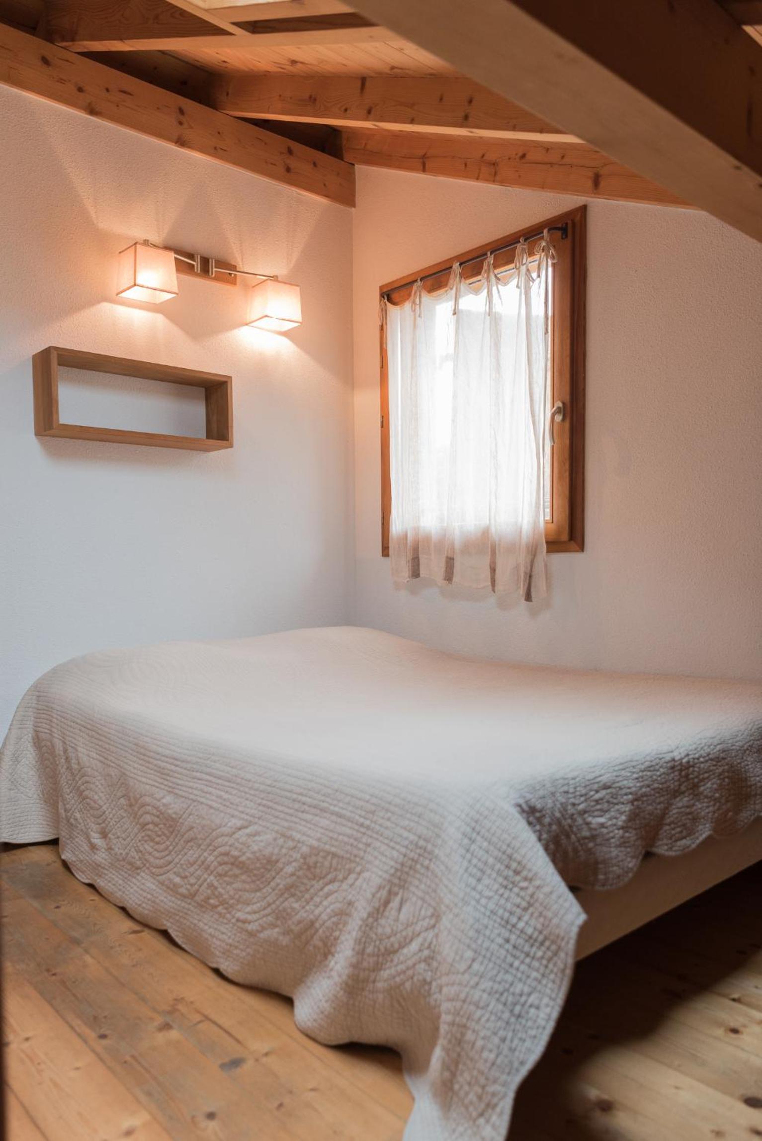 Duplex Apartment (1-2 Adults) - Photo 18