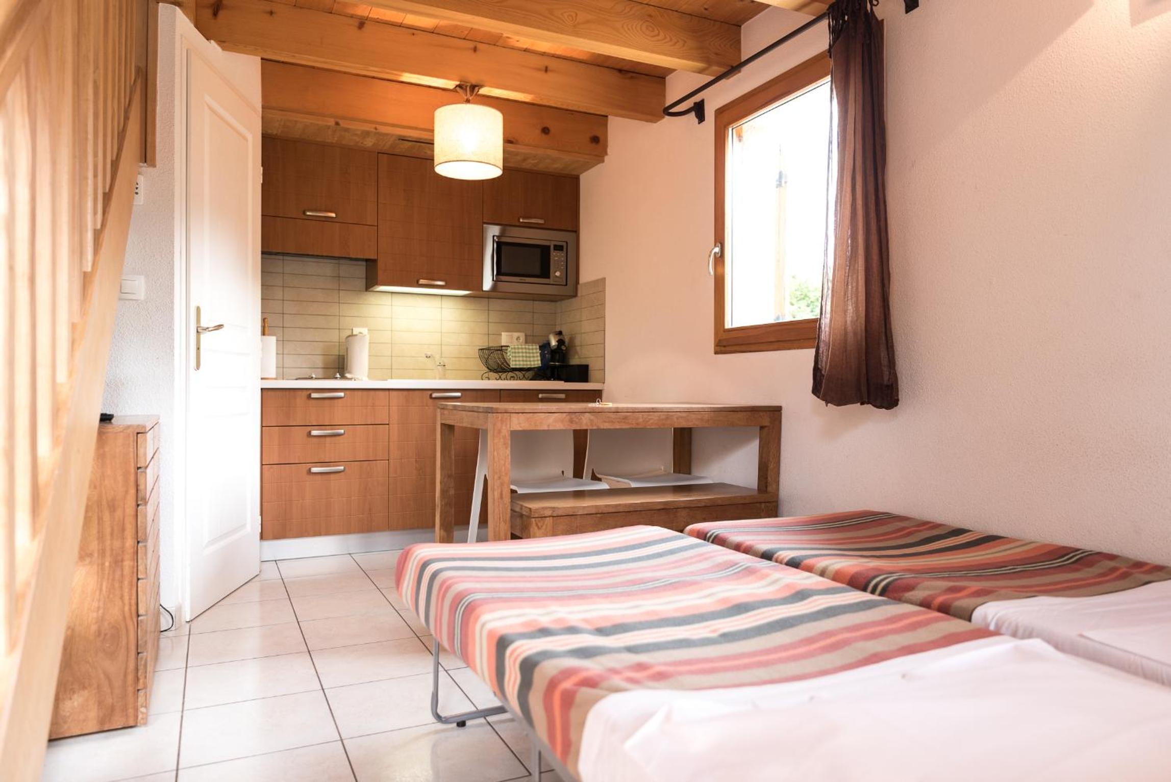 Duplex Apartment (2 Adults + 2 Children) - Photo 8