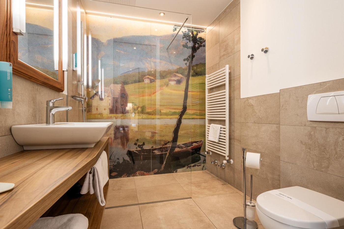 Suite with Lake View