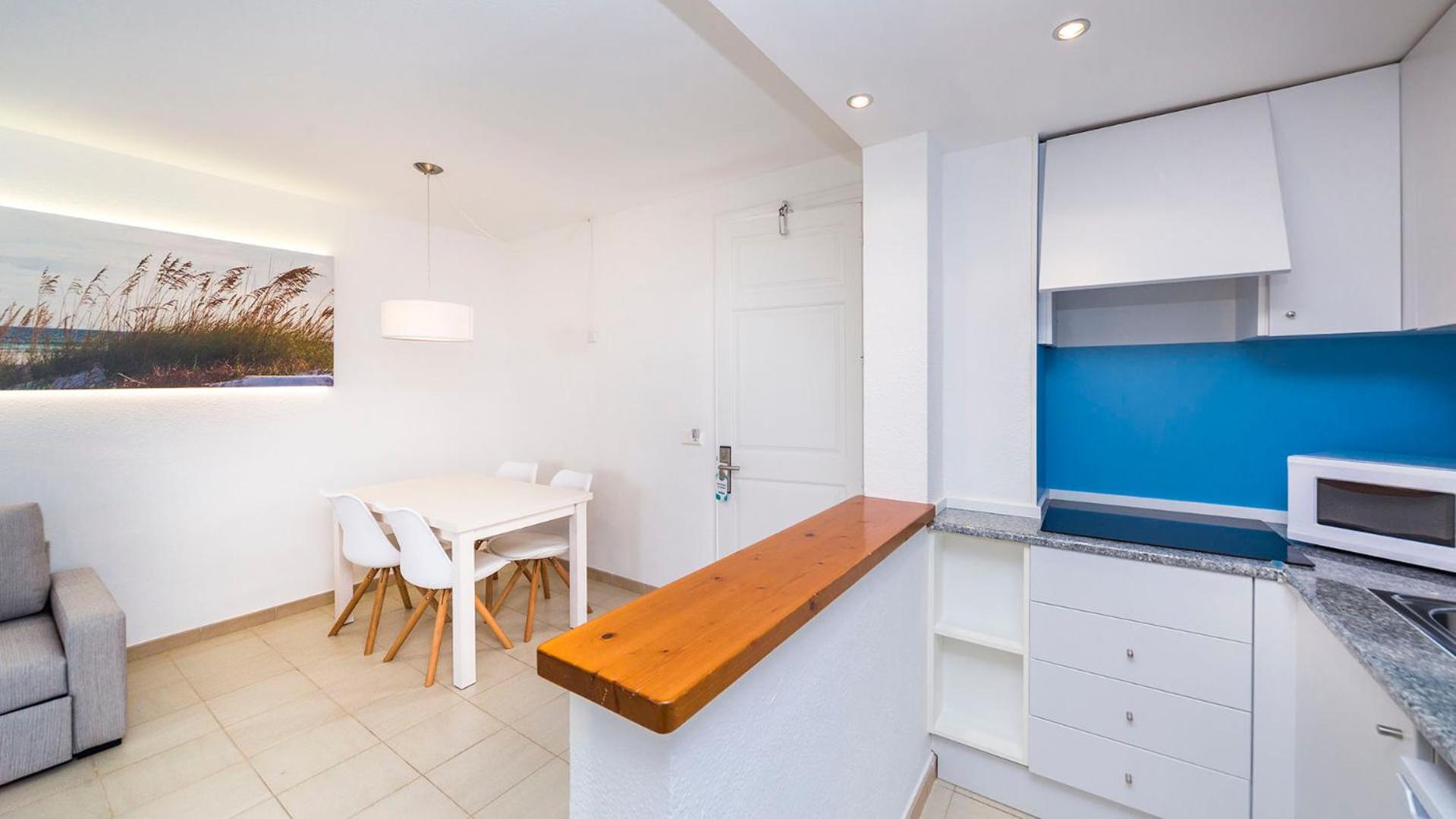 Apartment with Sea View photo 3