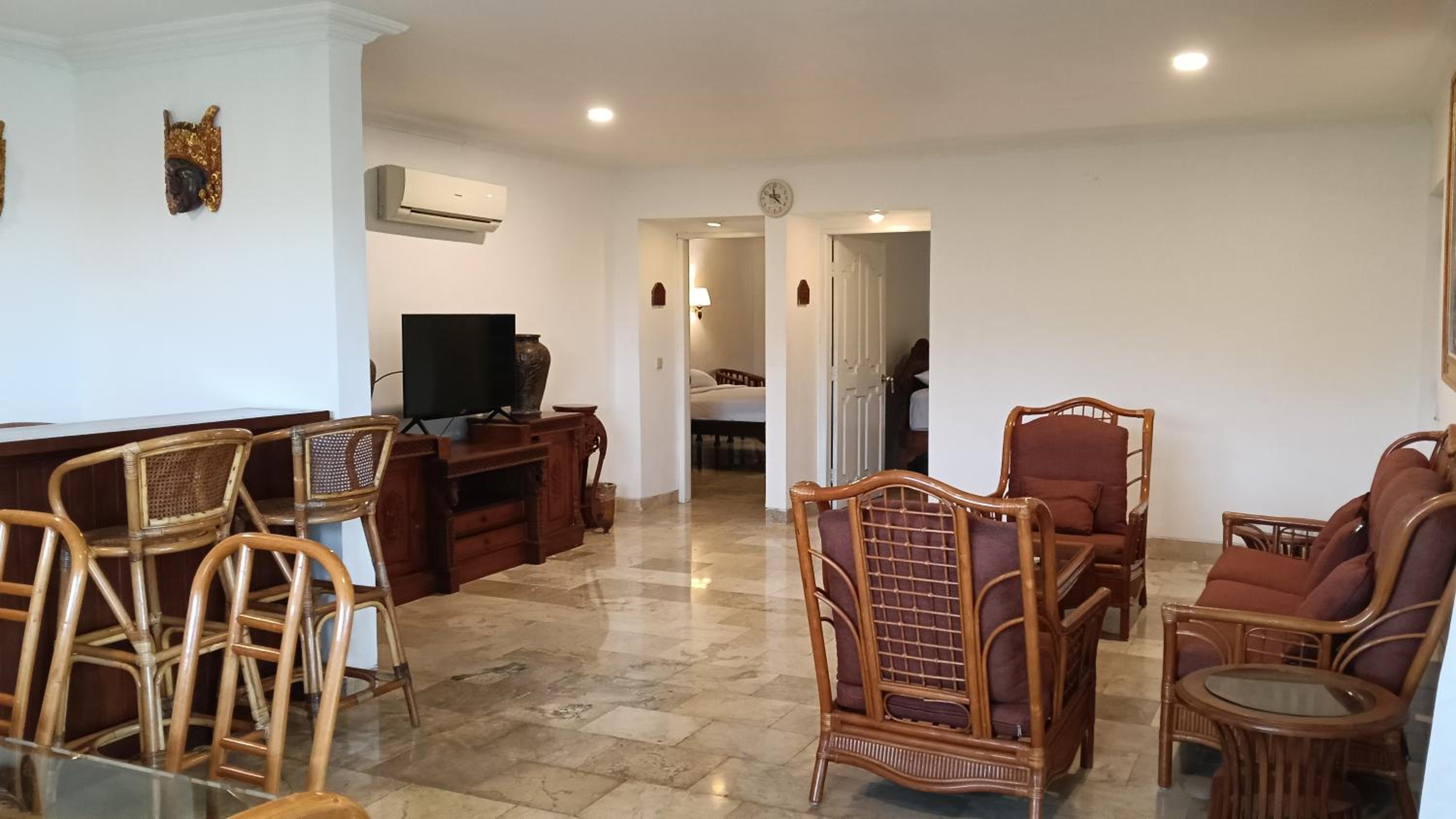 Family Room photo 2