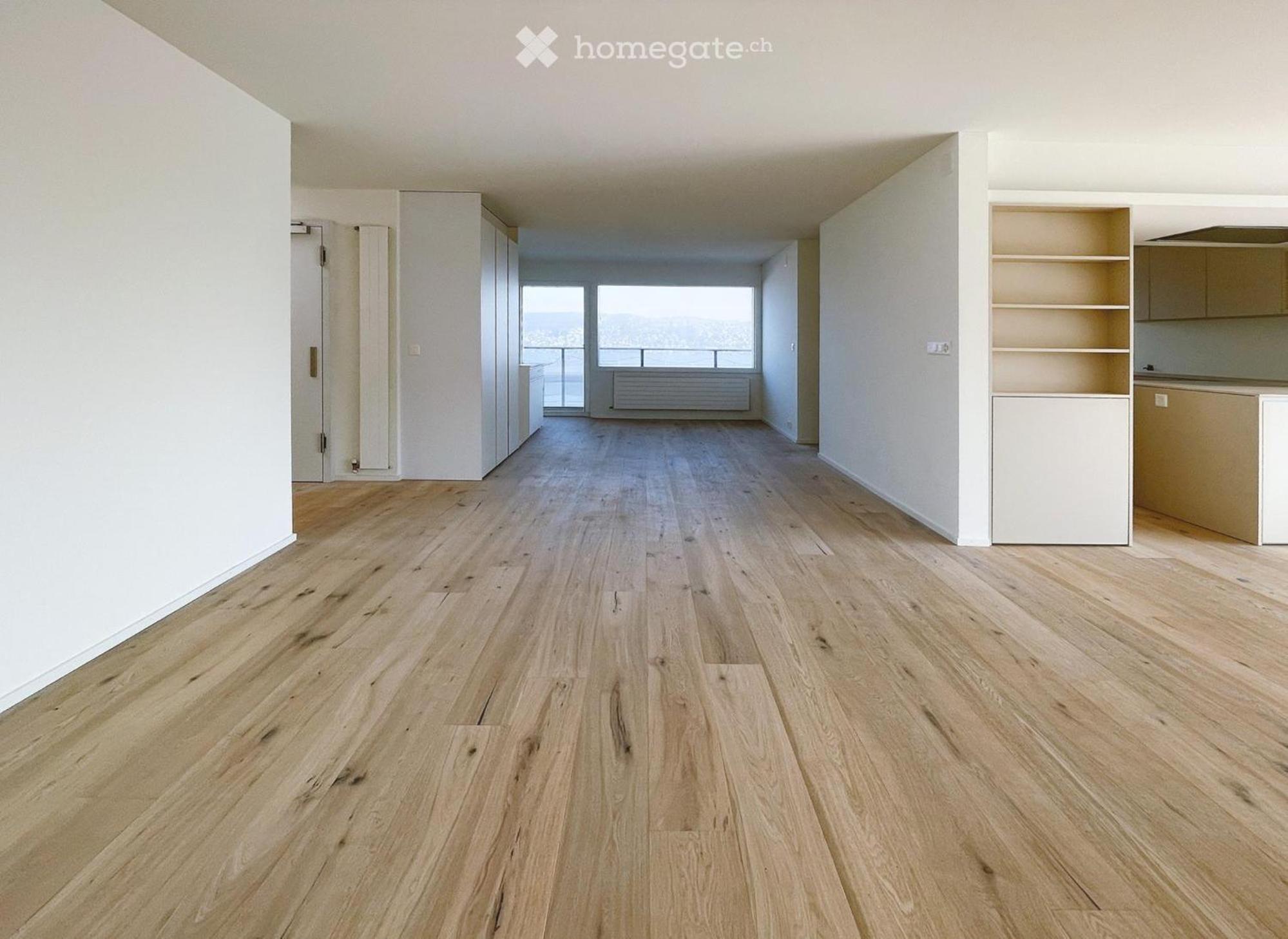 Three-Bedroom Apartment with Balcony