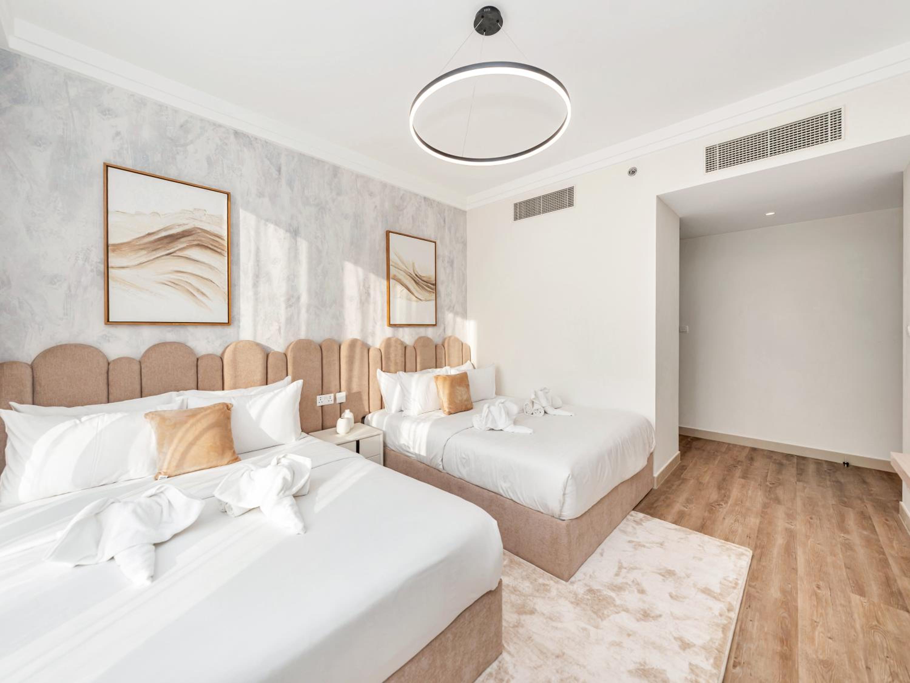 Four-Bedroom Penthouse Apartment photo 1