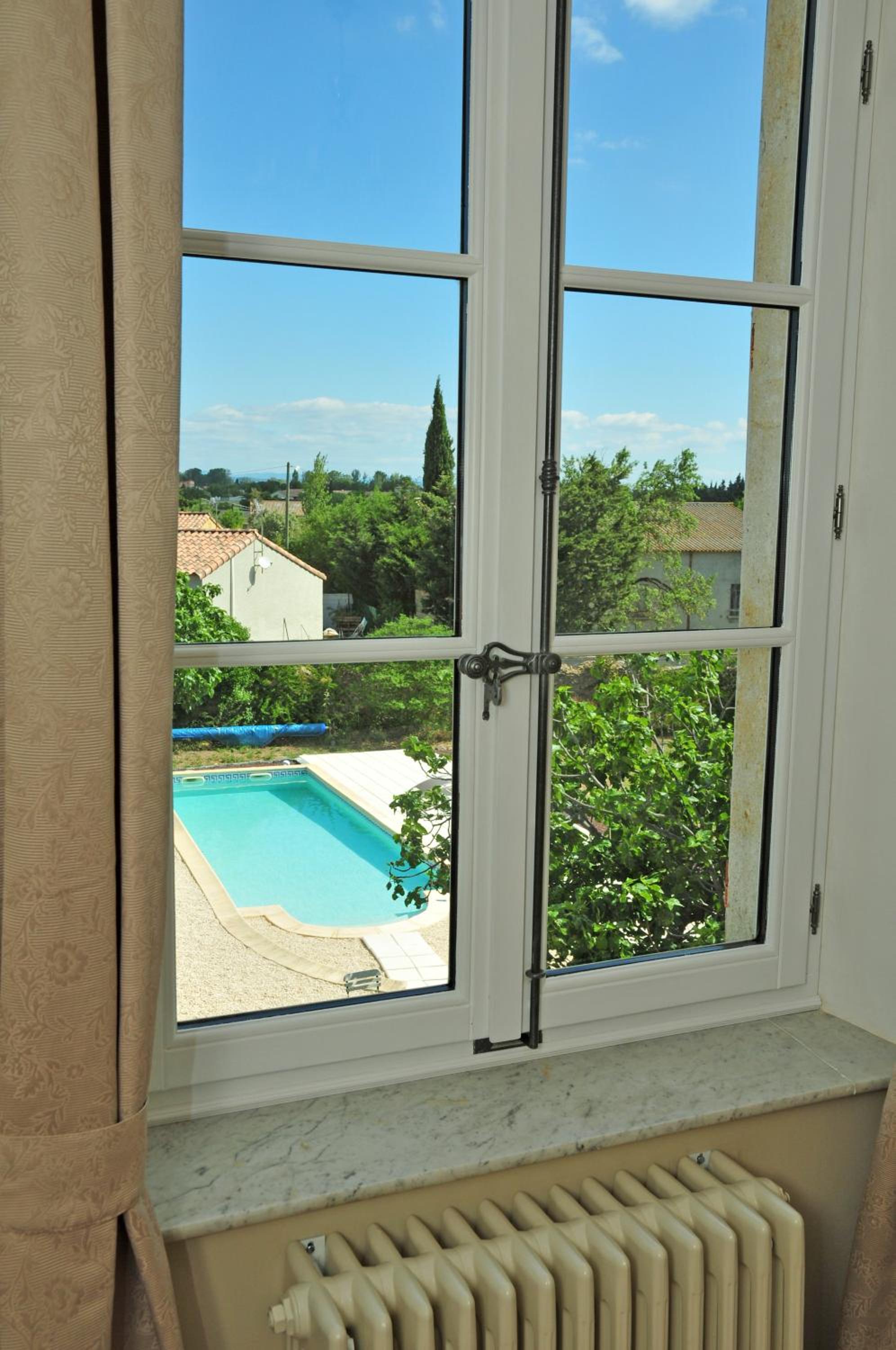 King Room with Pool View photo 3