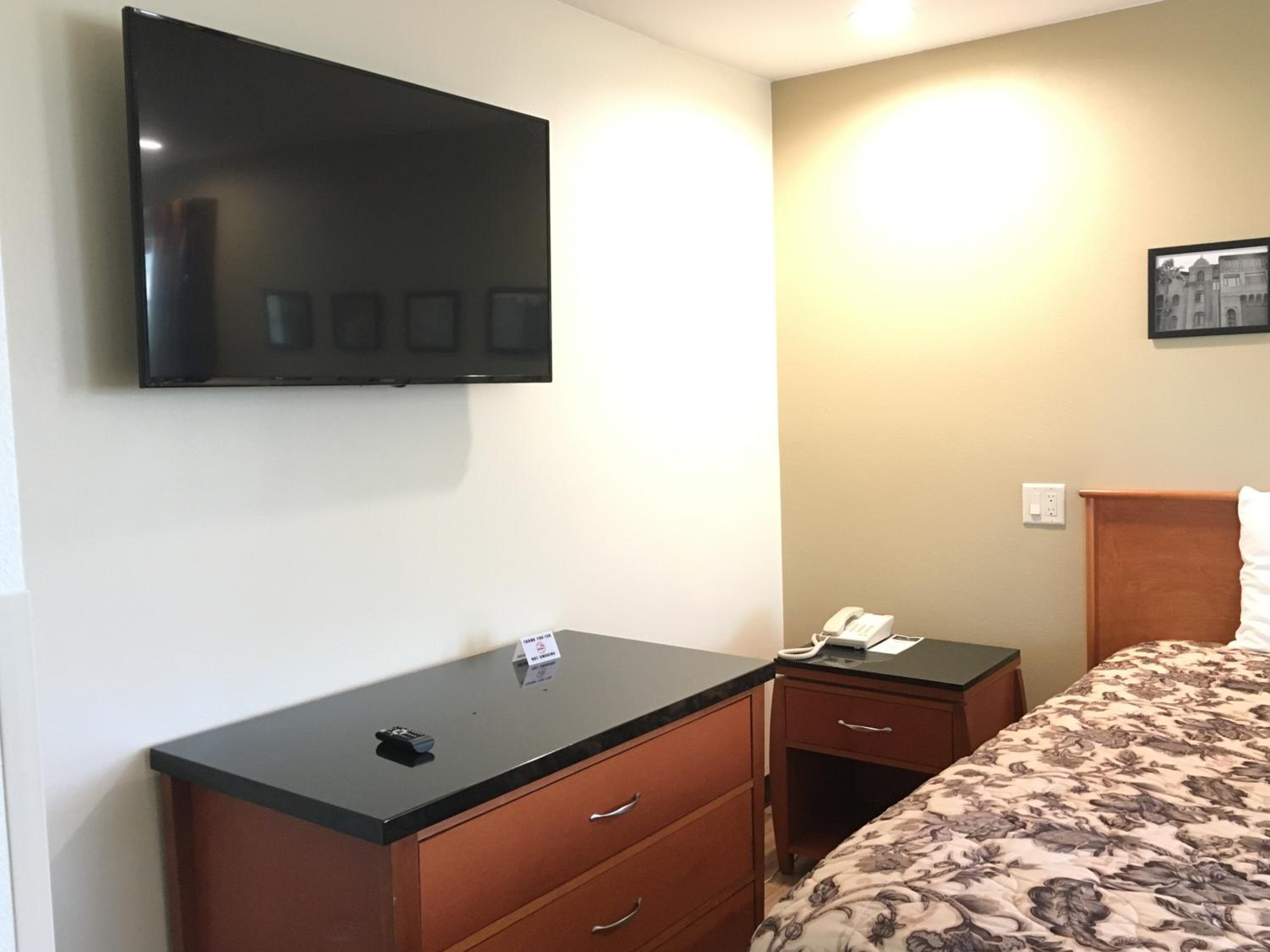 Studio Suite - Photo 3