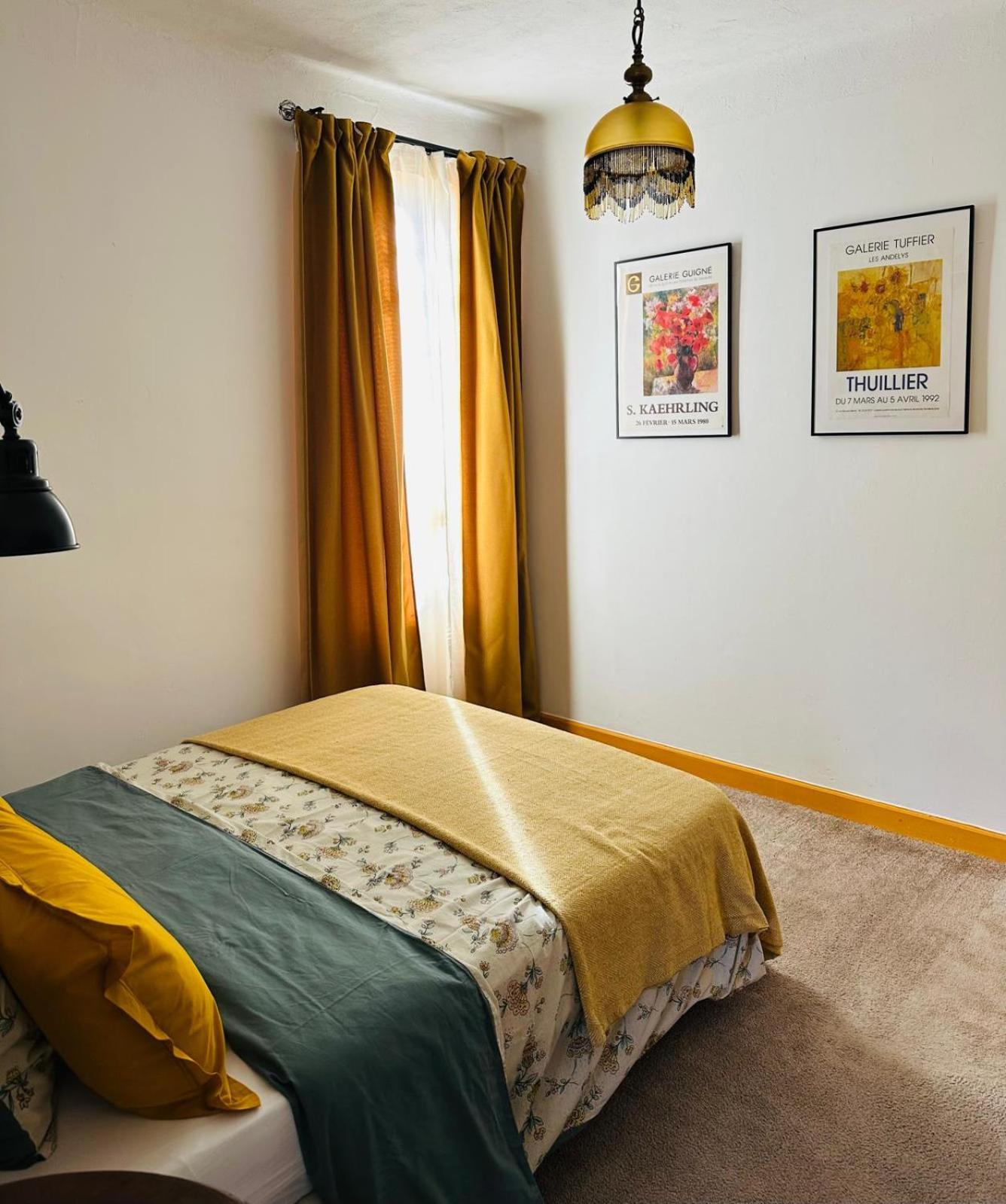 Deluxe Double Room with Balcony photo 2