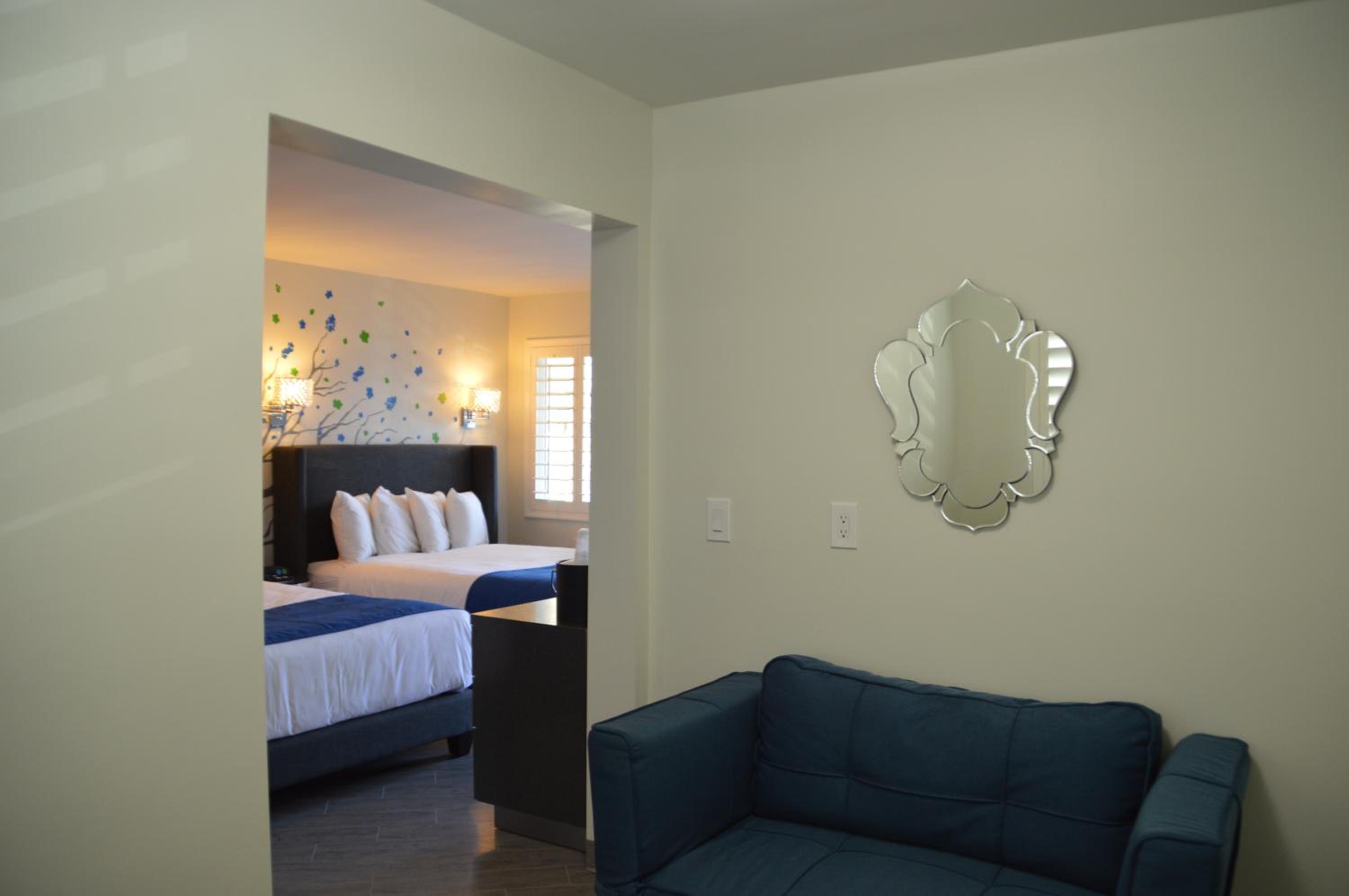 Queen Suite photo 3