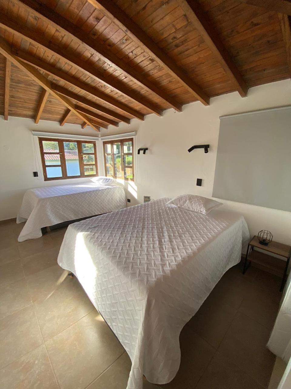 Family Room with Private Bathroom photo 3