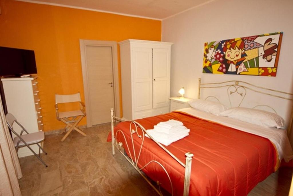 Double Room with Private Bathroom - Photo 9