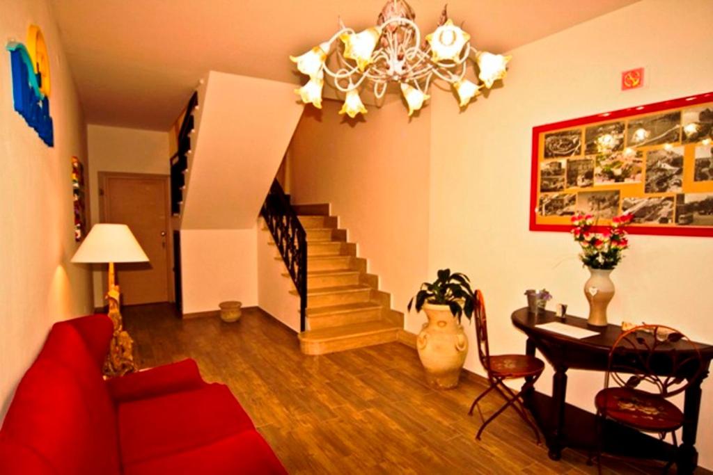 Double Room with Private Bathroom - Photo 1