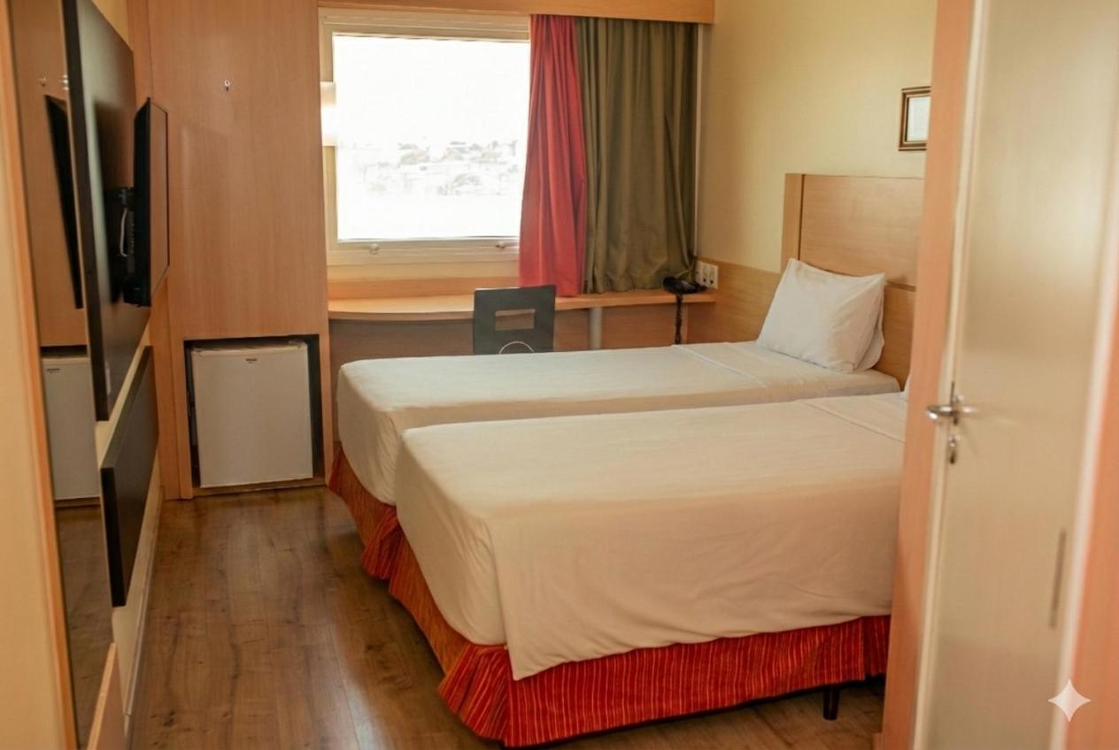 Standard Room with Two Single Beds photo 2