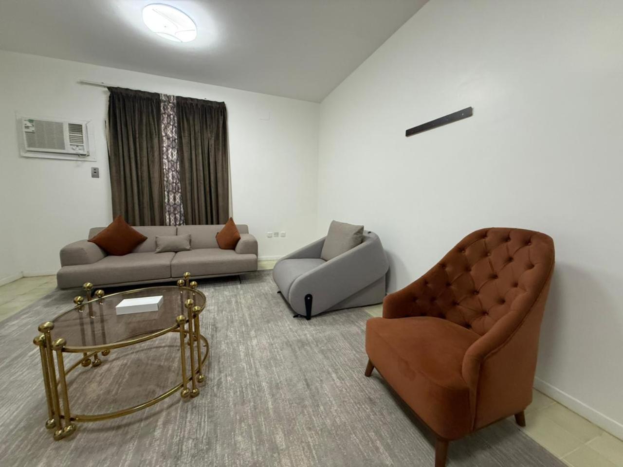 Classic Apartment photo 1