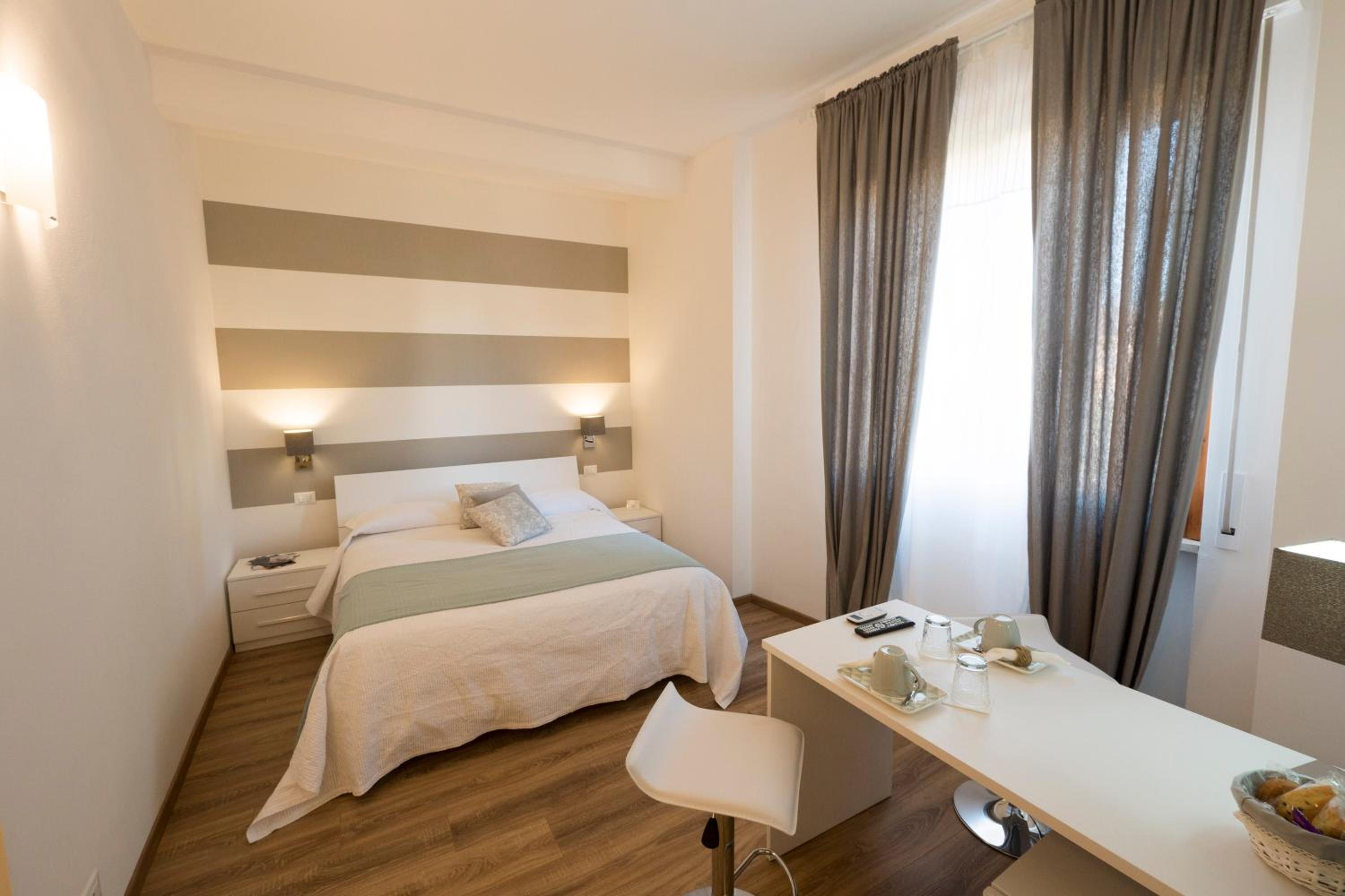 Superior Double Room - Photo 3
