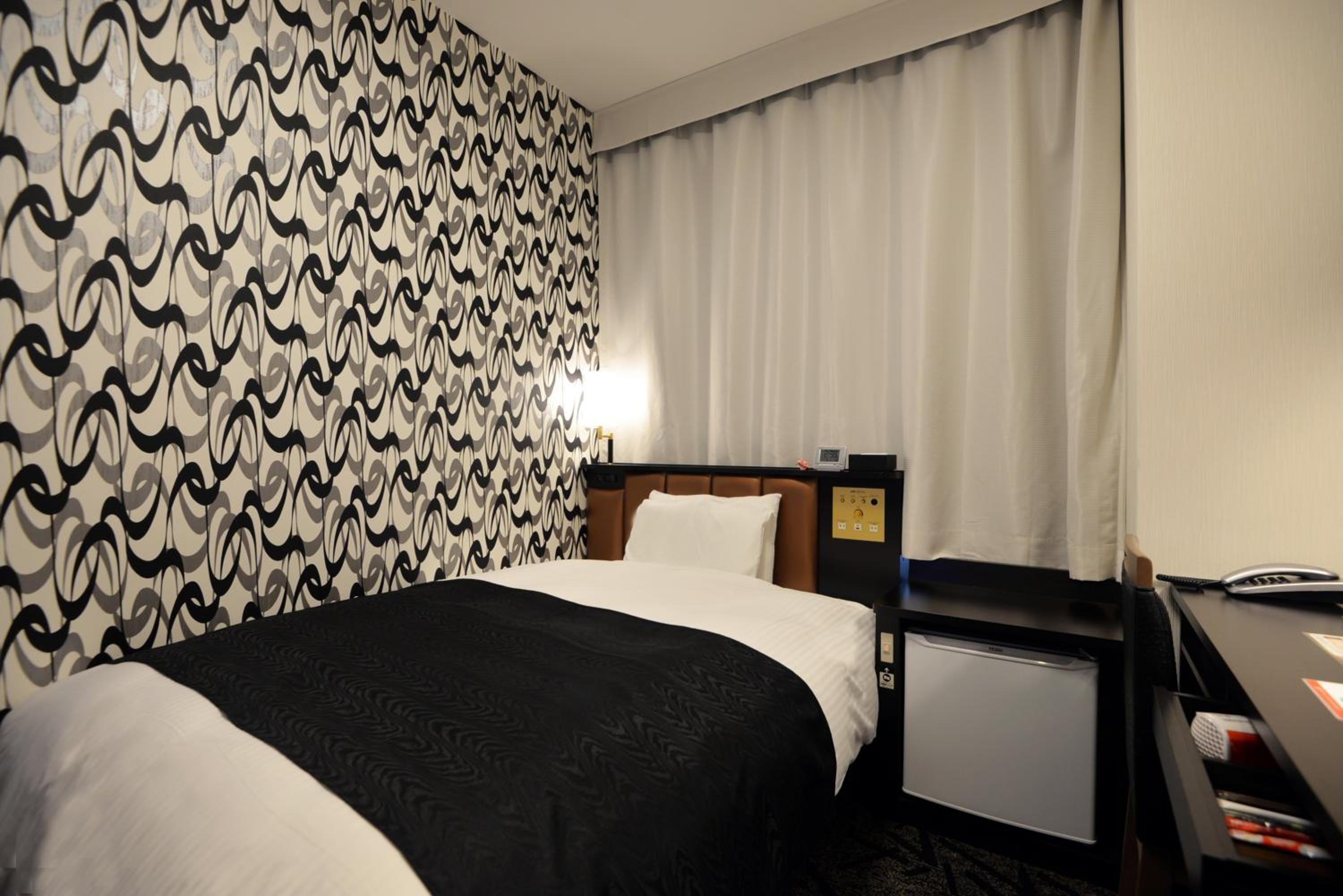 High Floor Single Room - Non-Smoking