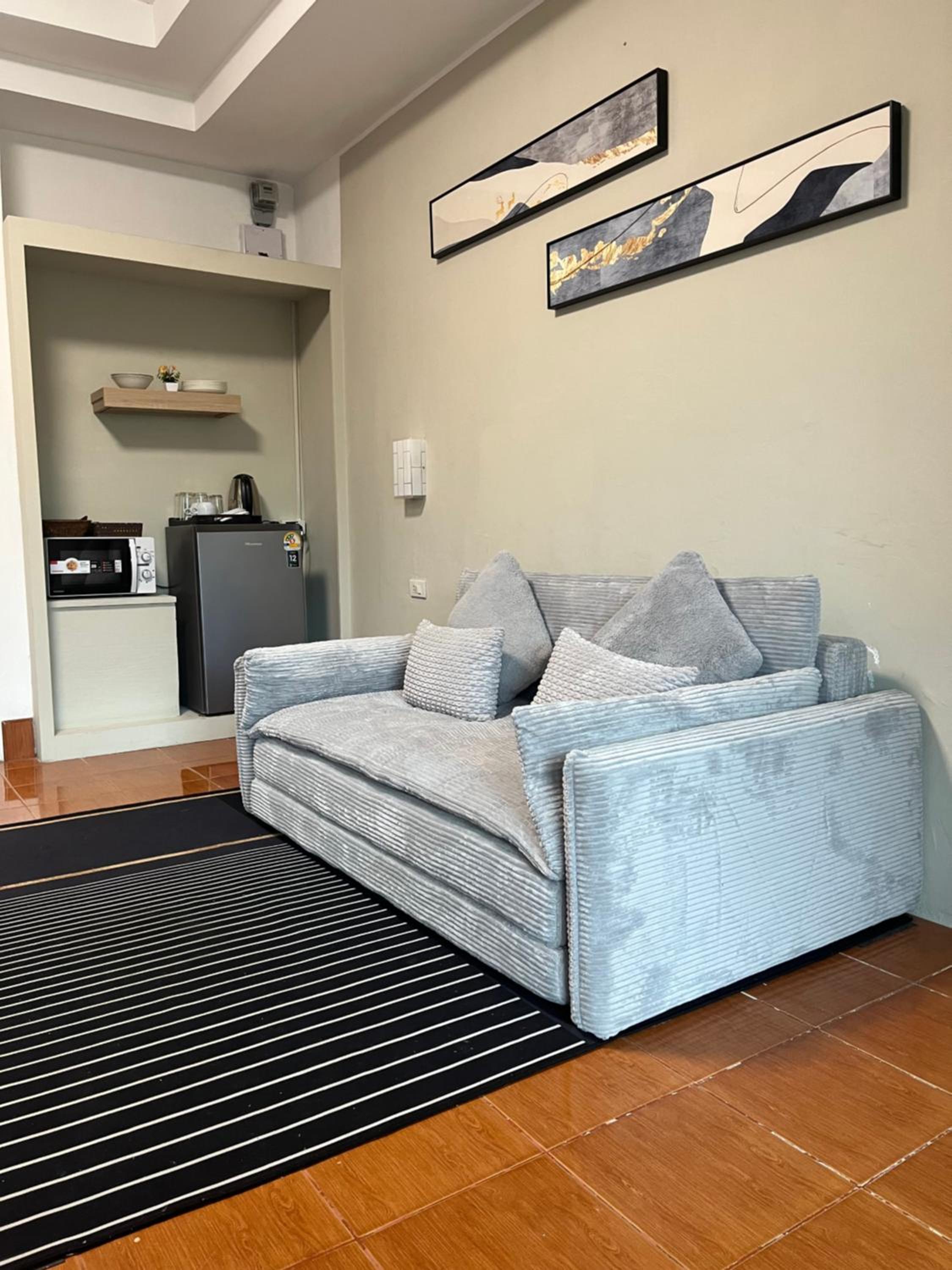 One-Bedroom Apartment with Balcony photo 3