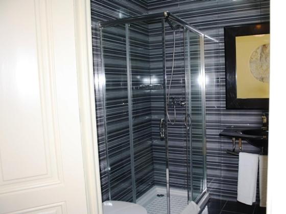 Double Room - Photo 10