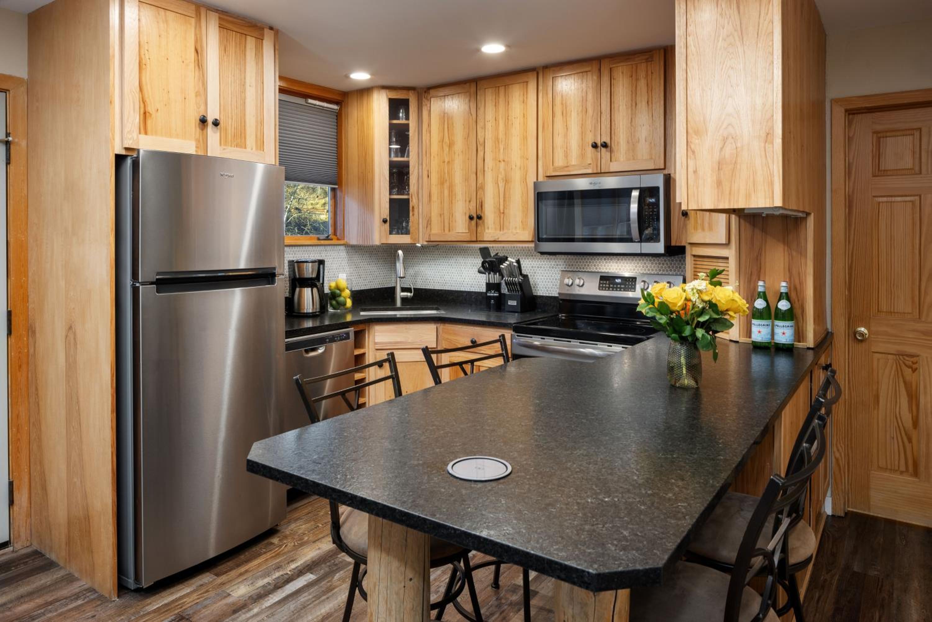 Tamarack 25 photo 2