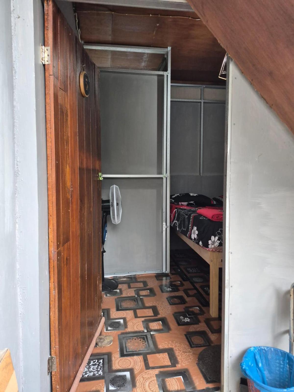 Economy Single Room