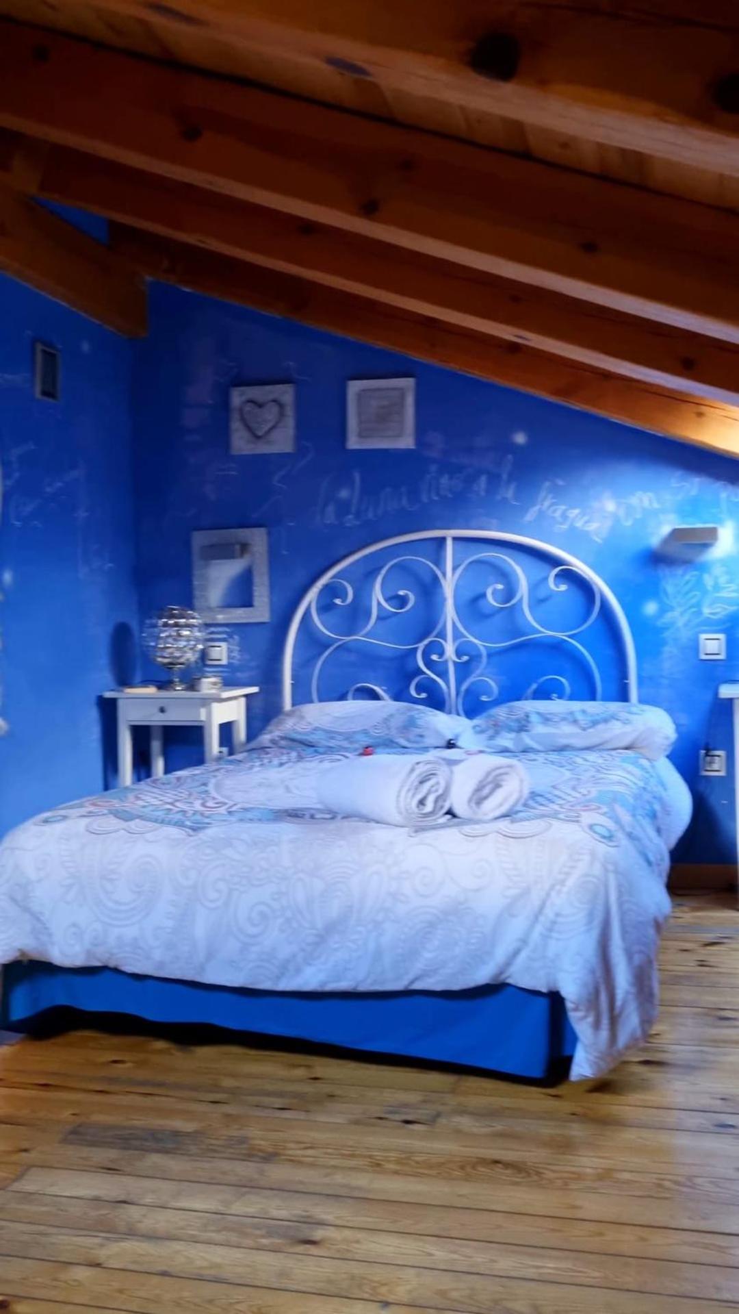 Budget Double Room photo 3