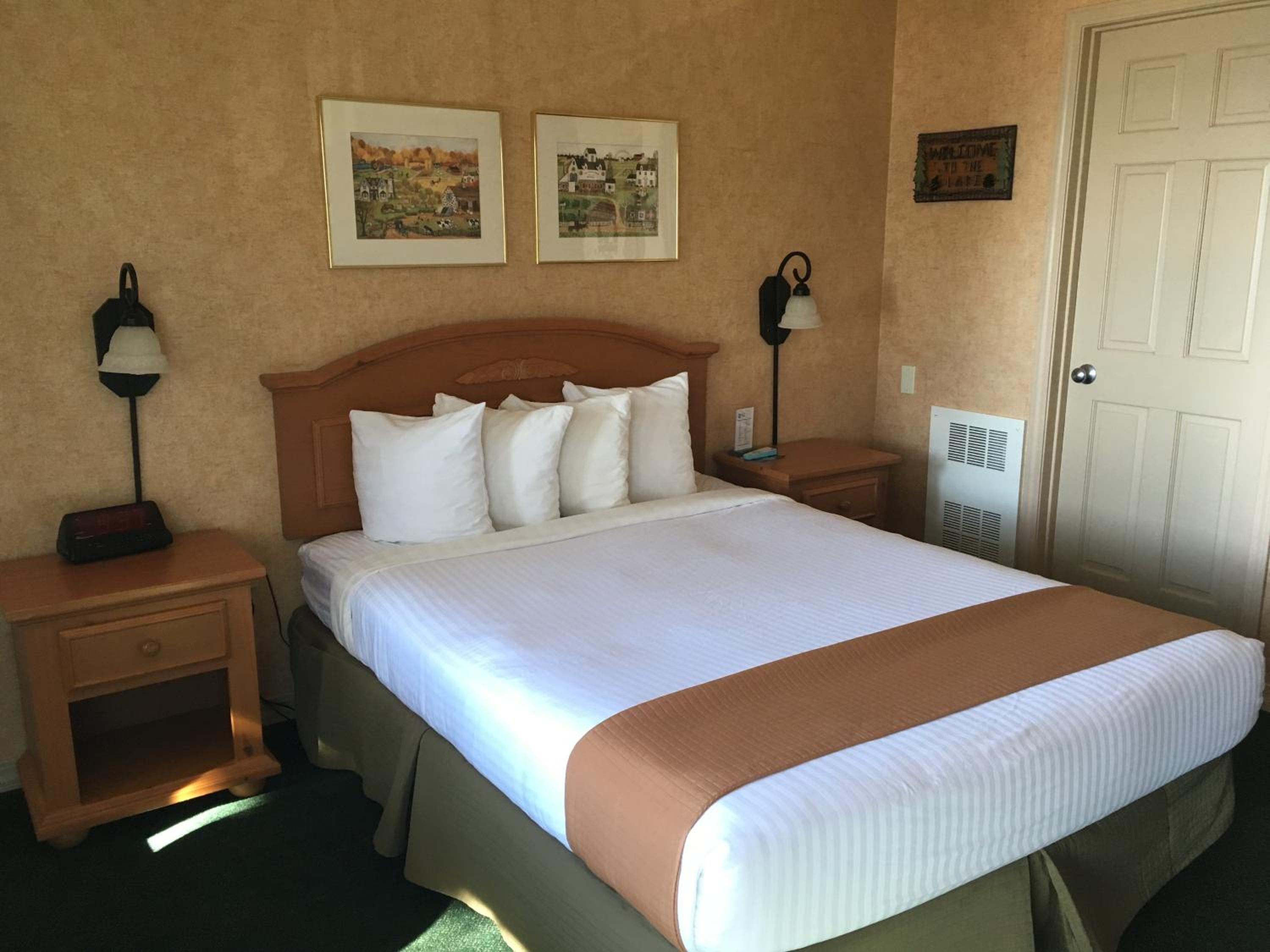 Deluxe Queen Room - Photo 1