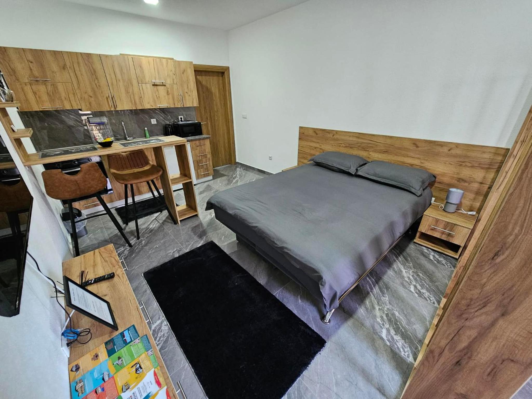 Studio Apartment photo 3