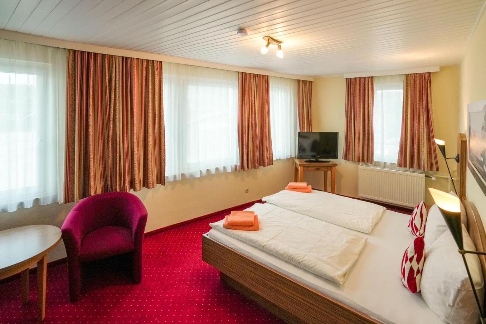 Standard Doppelzimmer mit Moselblick photo 3