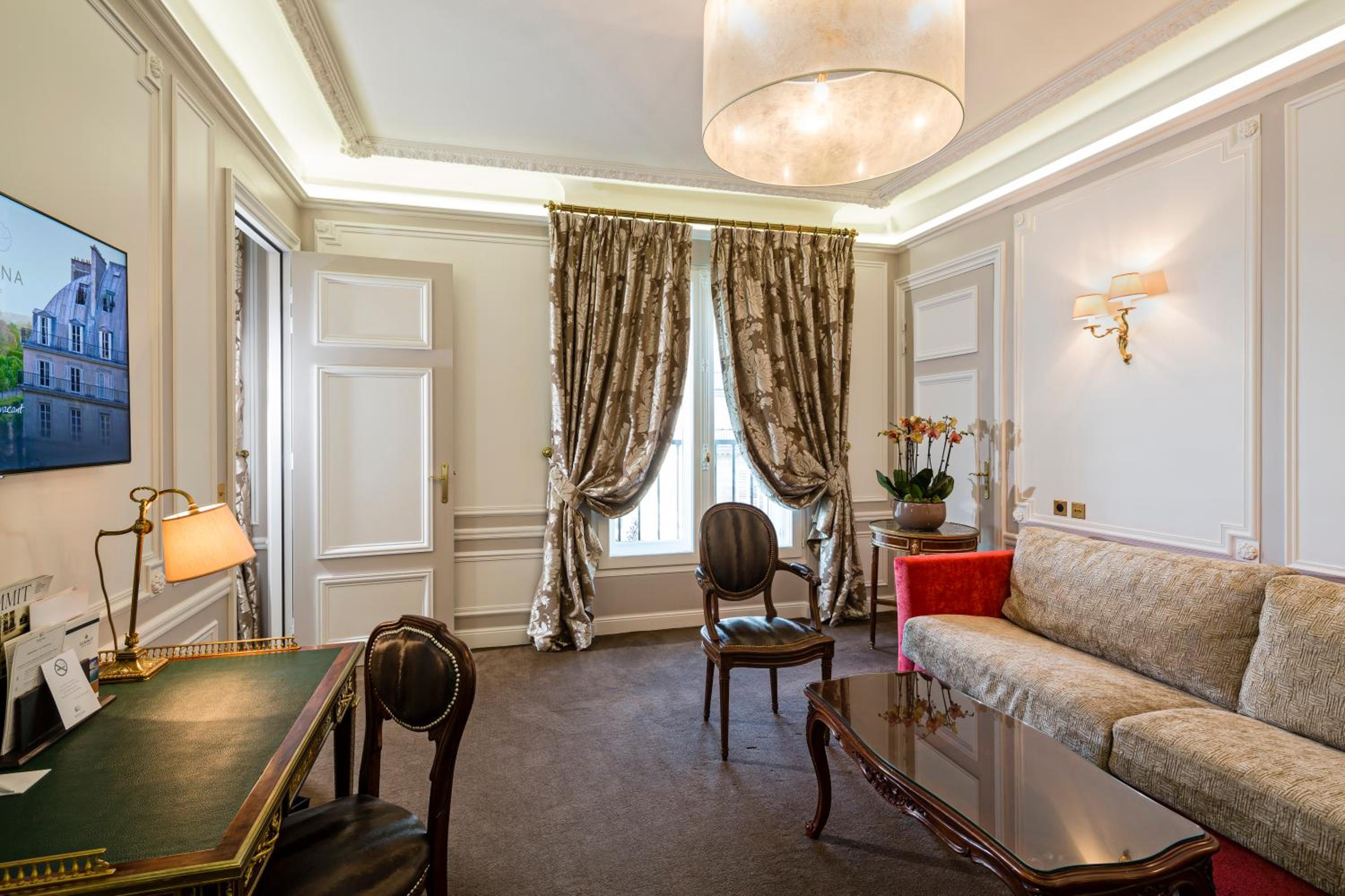 Junior Suite Junior Suite