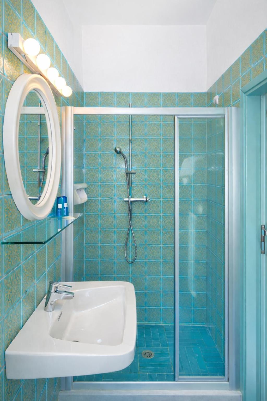 Standard Triple Room - Photo 2