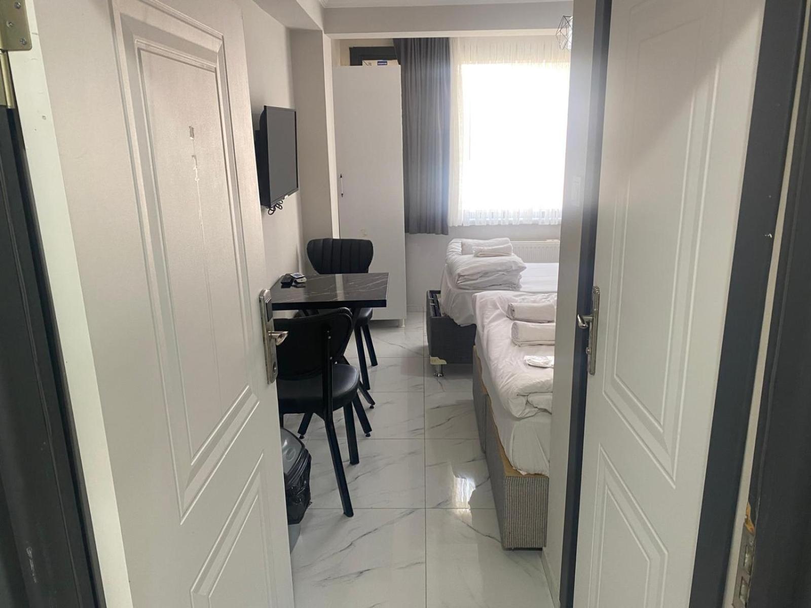 Deluxe Triple Room with Sea View photo 2