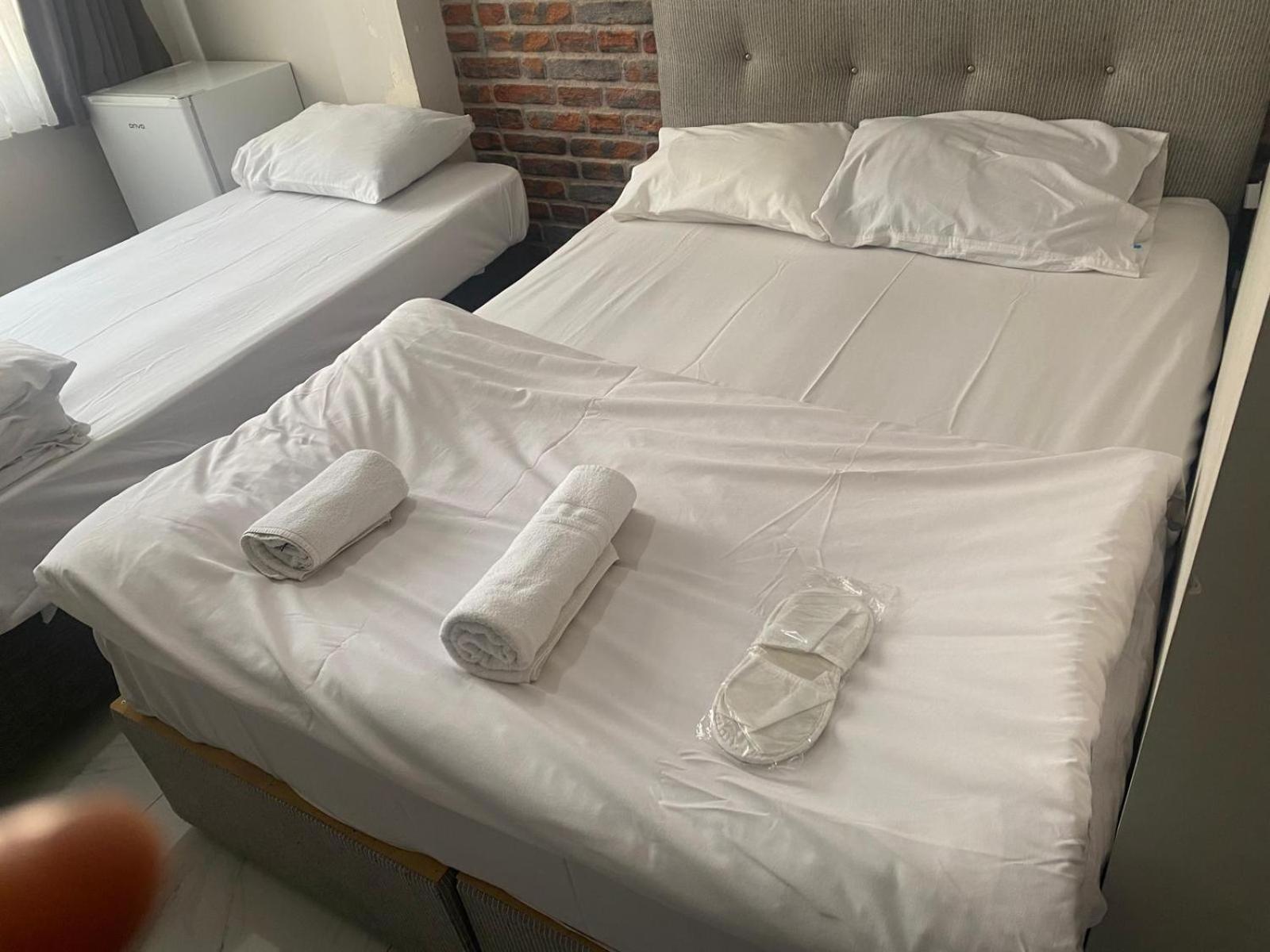 Deluxe Triple Room with Sea View photo 3